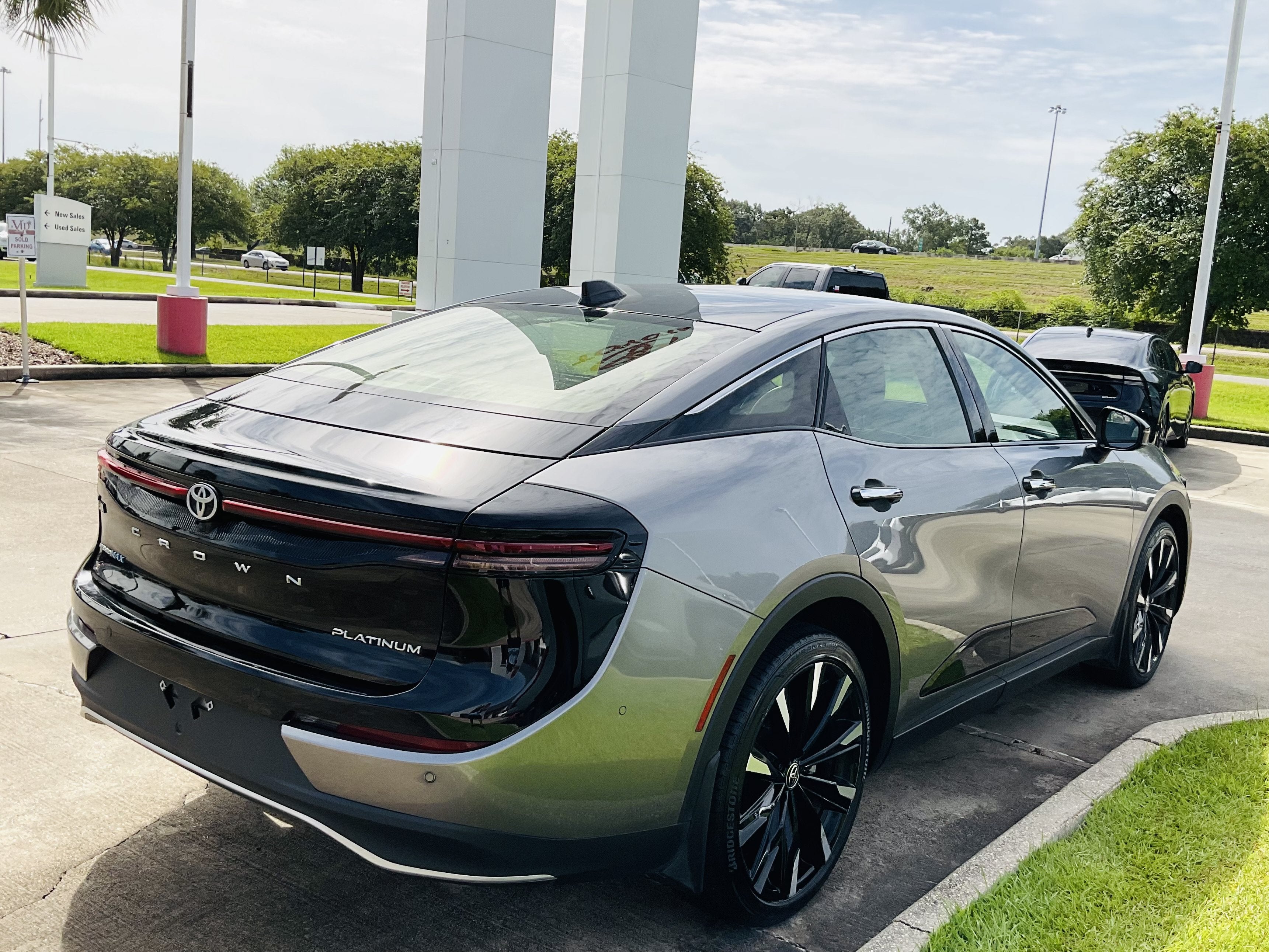 2023 Toyota Toyota Crown Platinum