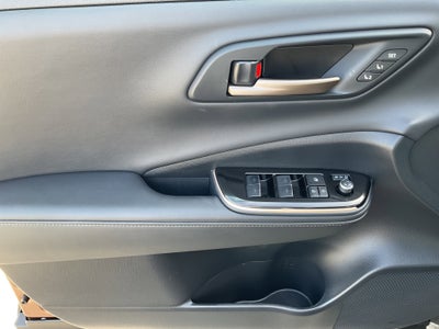 2025 Toyota CROWN Platinum