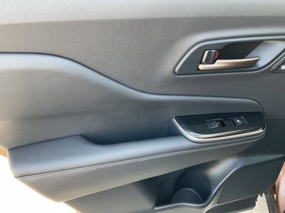 2025 Toyota CROWN Platinum