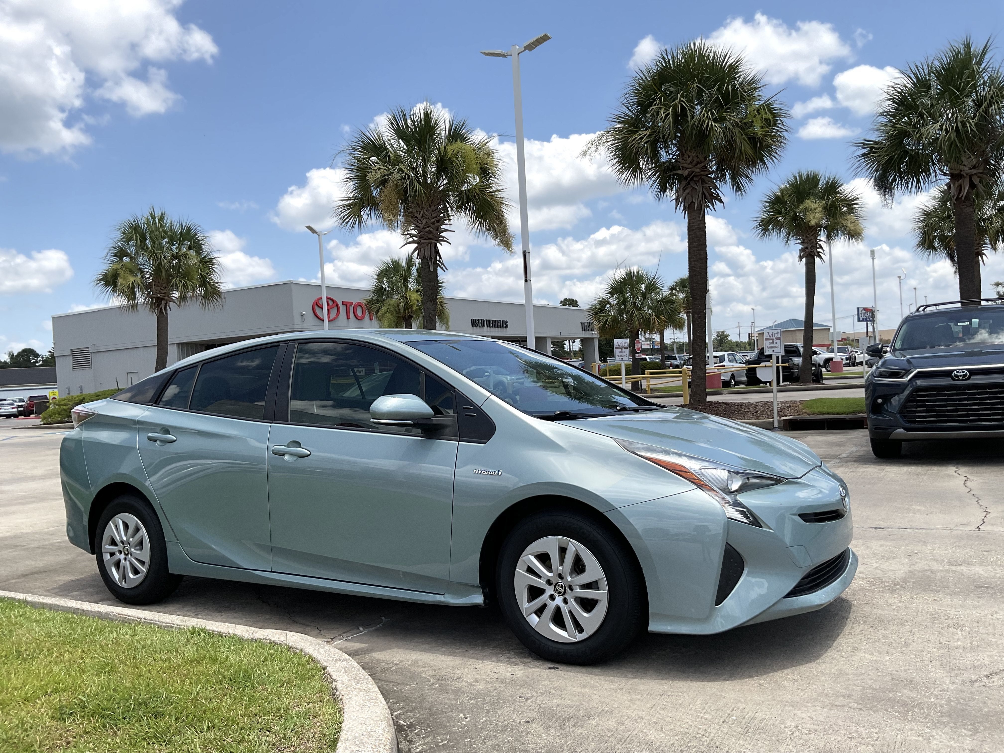 2016 Toyota Prius Two