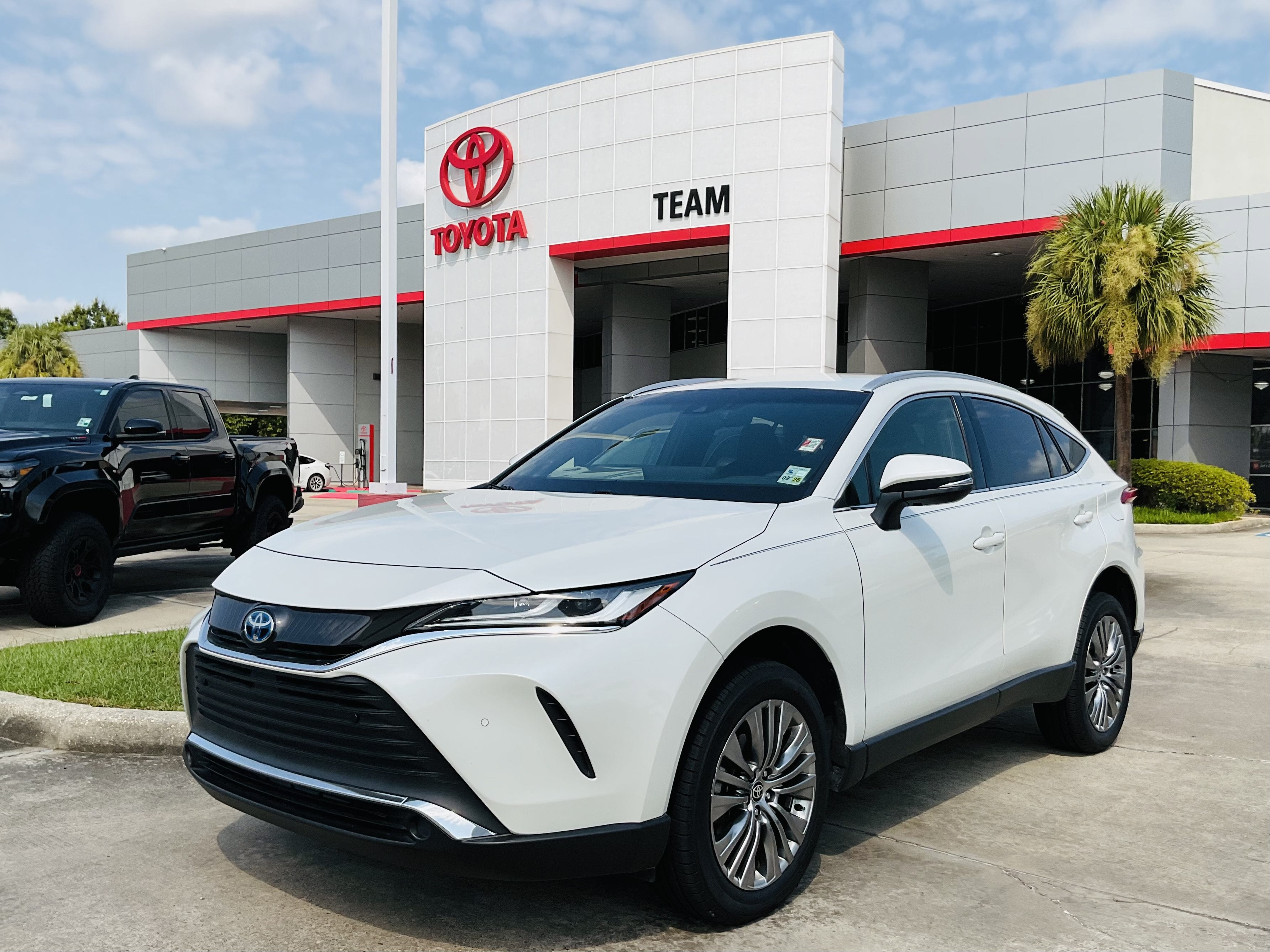 2022 Toyota Venza XLE