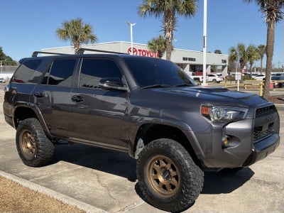 2021 Toyota 4RUNNER Venture