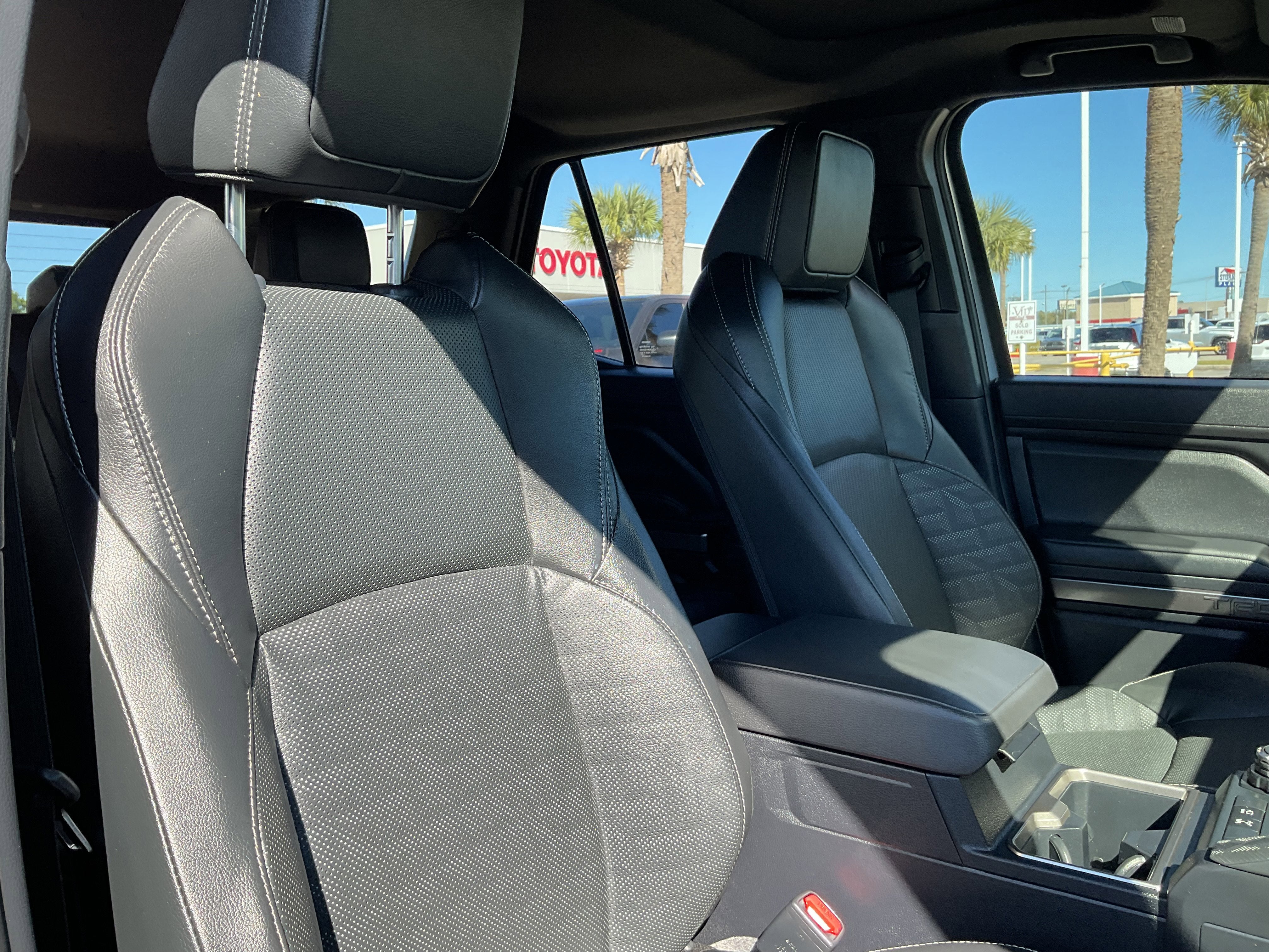 2025 Toyota 4RUNNER TRD Off Road Premium