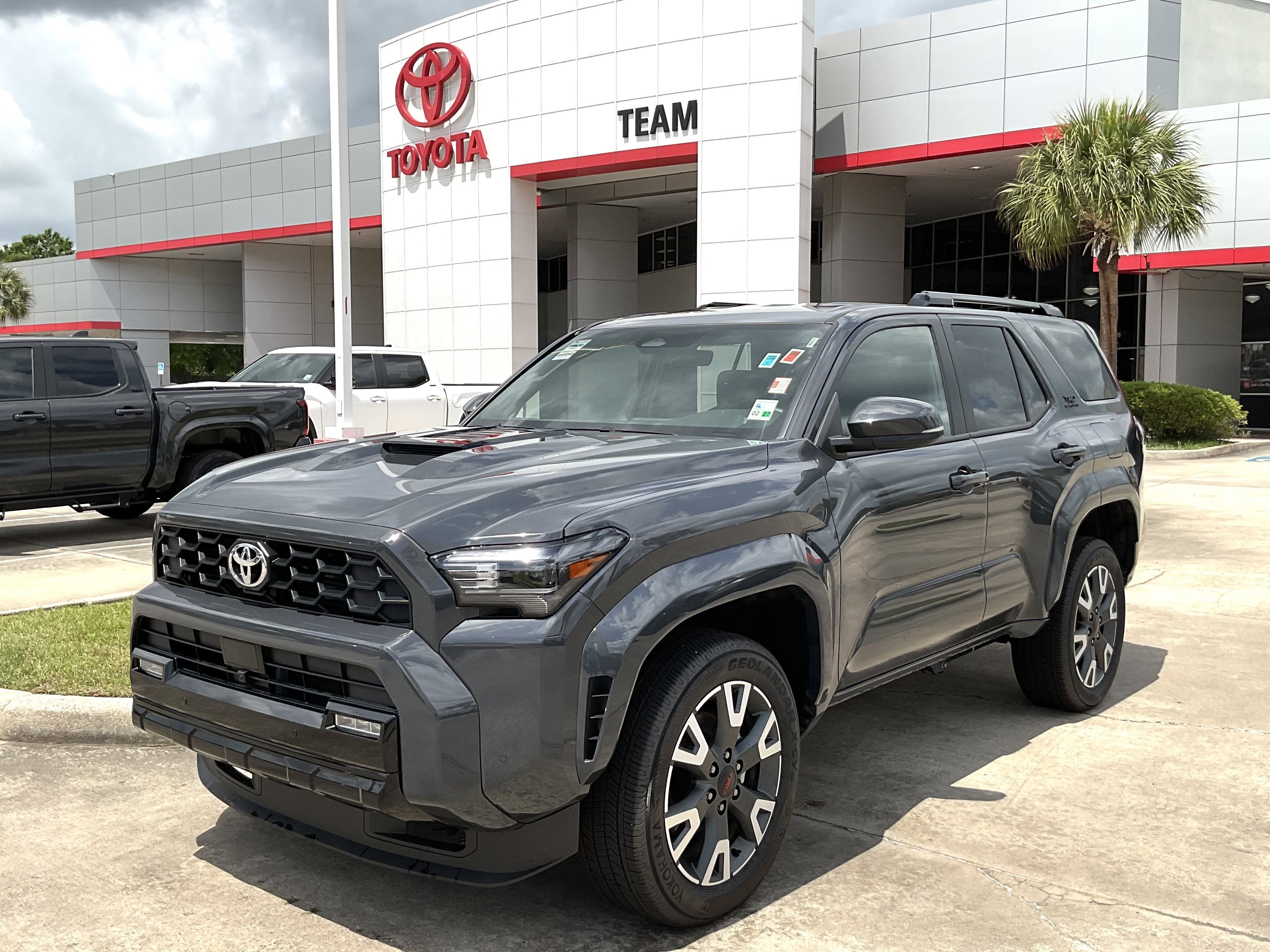 2025 Toyota 4RUNNER TRD Sport