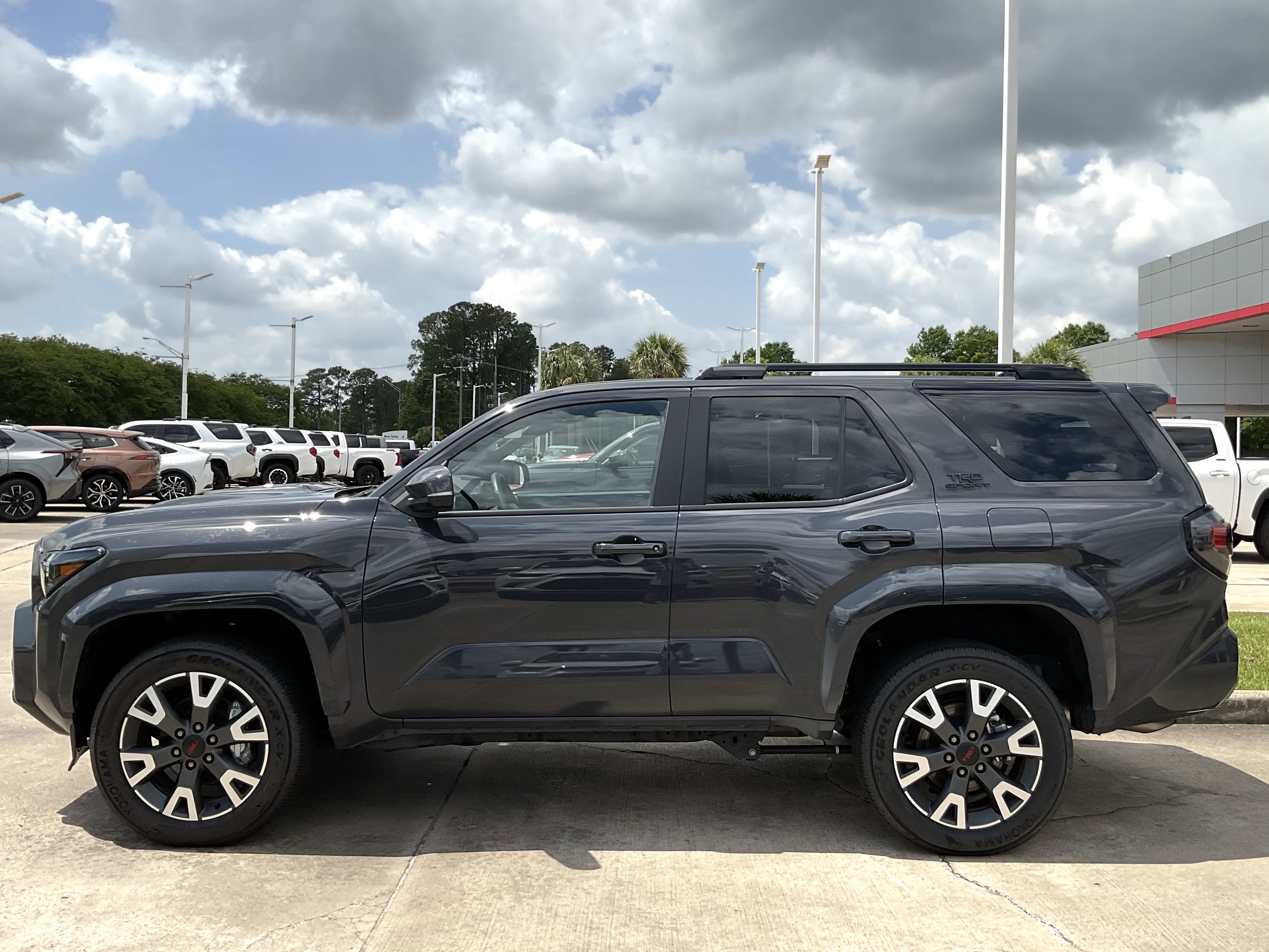2025 Toyota 4RUNNER TRD Sport