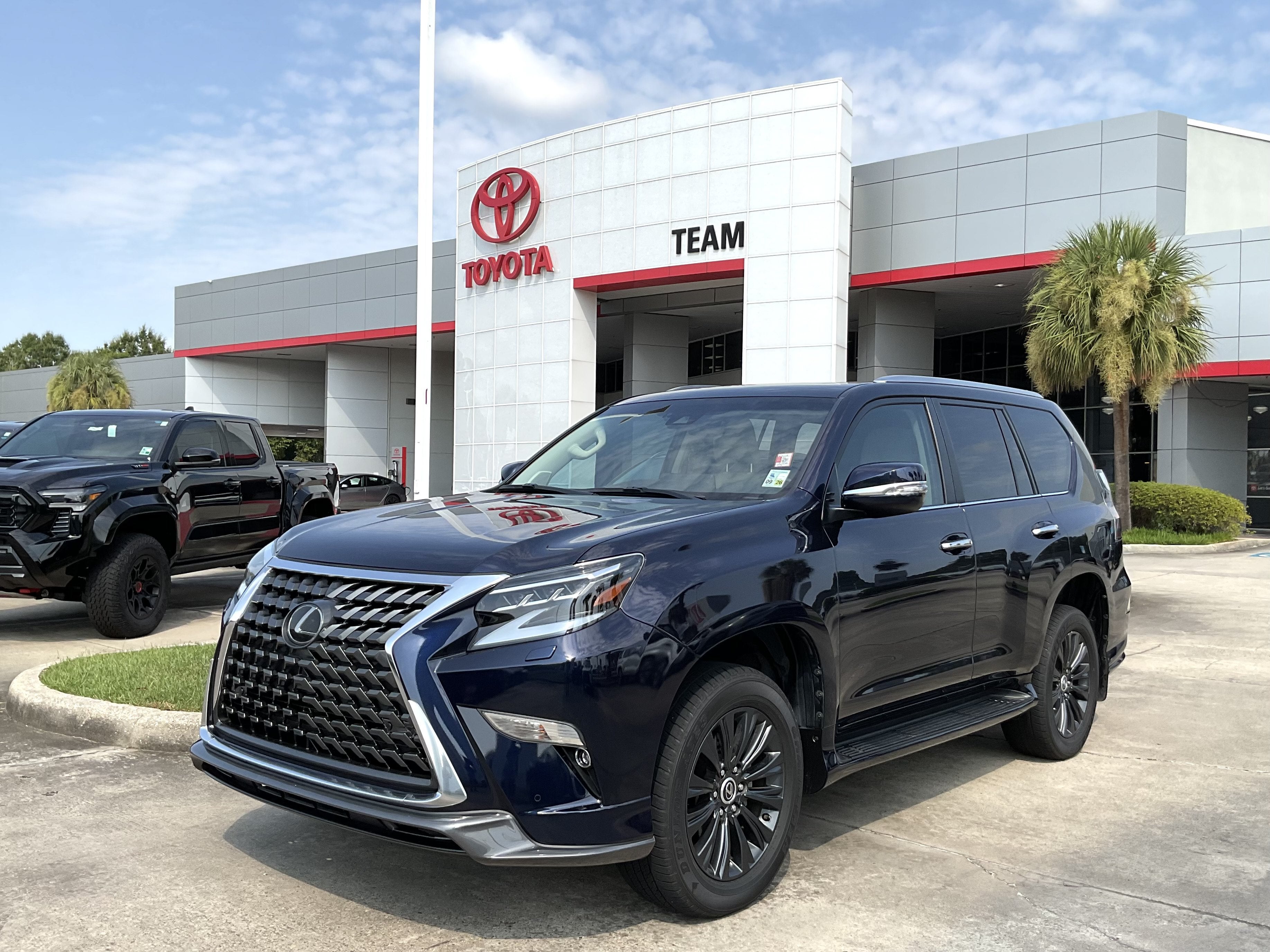 2023 Lexus GX GX 460 Premium