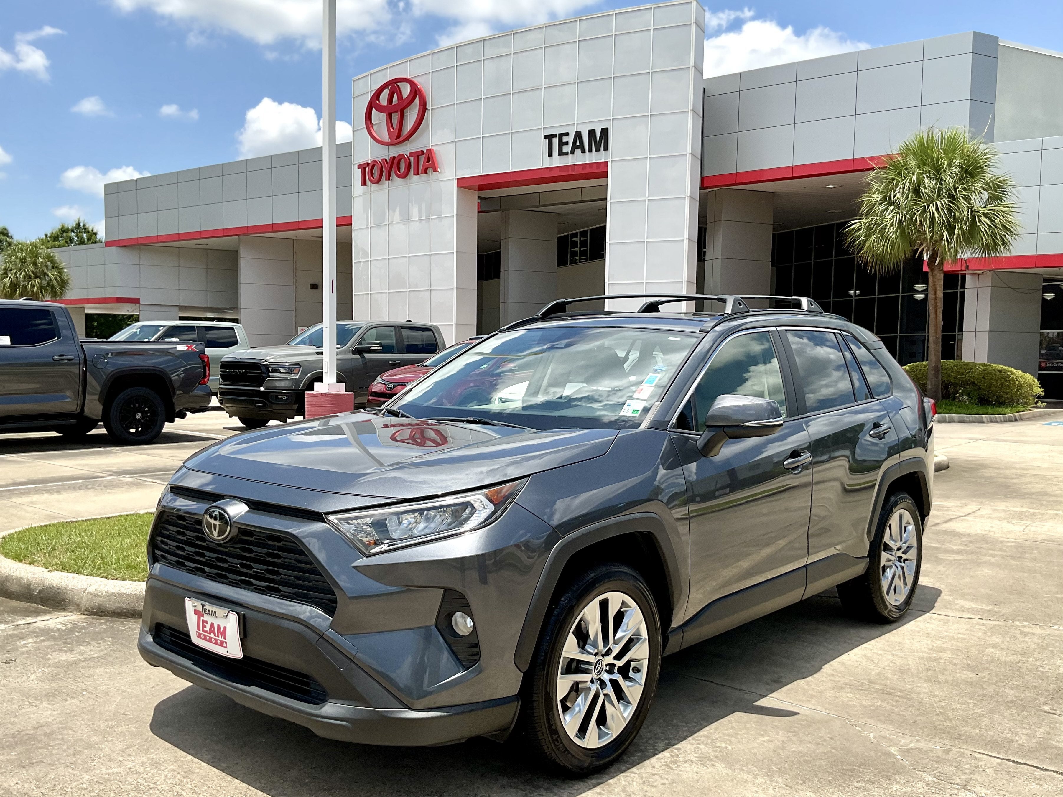 2019 Toyota RAV4 XLE Premium