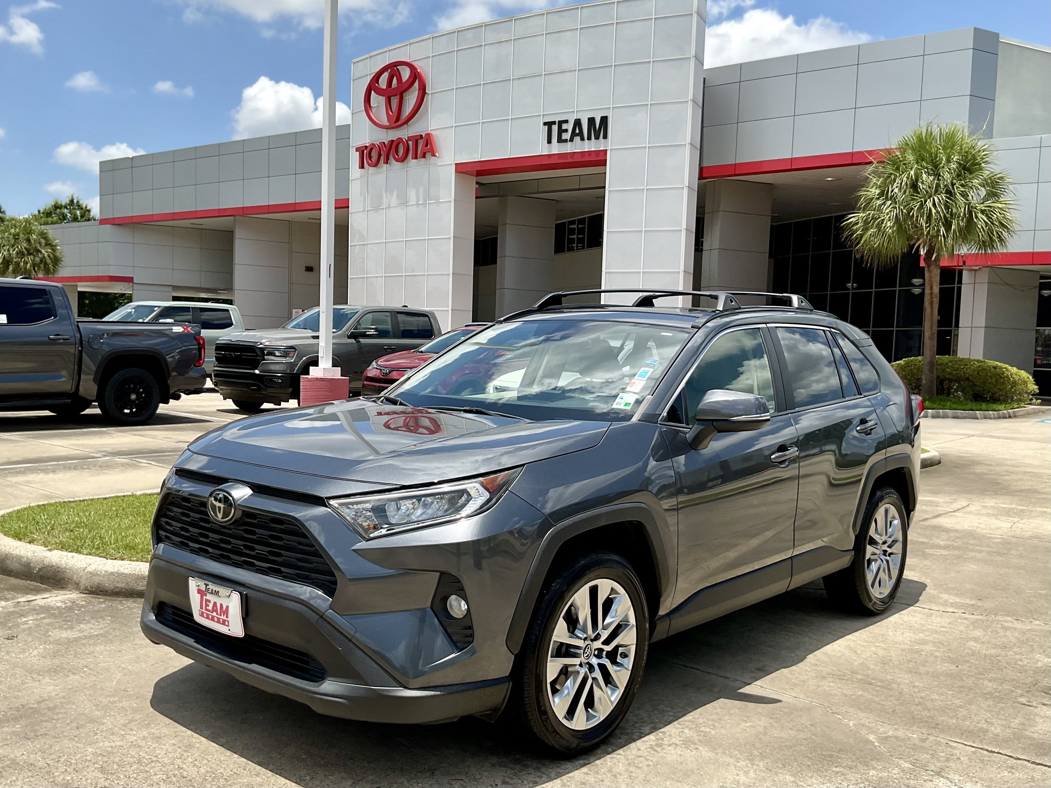 2019 Toyota RAV4 XLE Premium