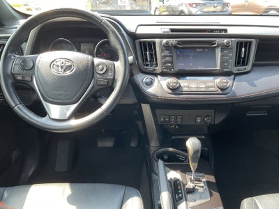 2017 Toyota RAV4 SE