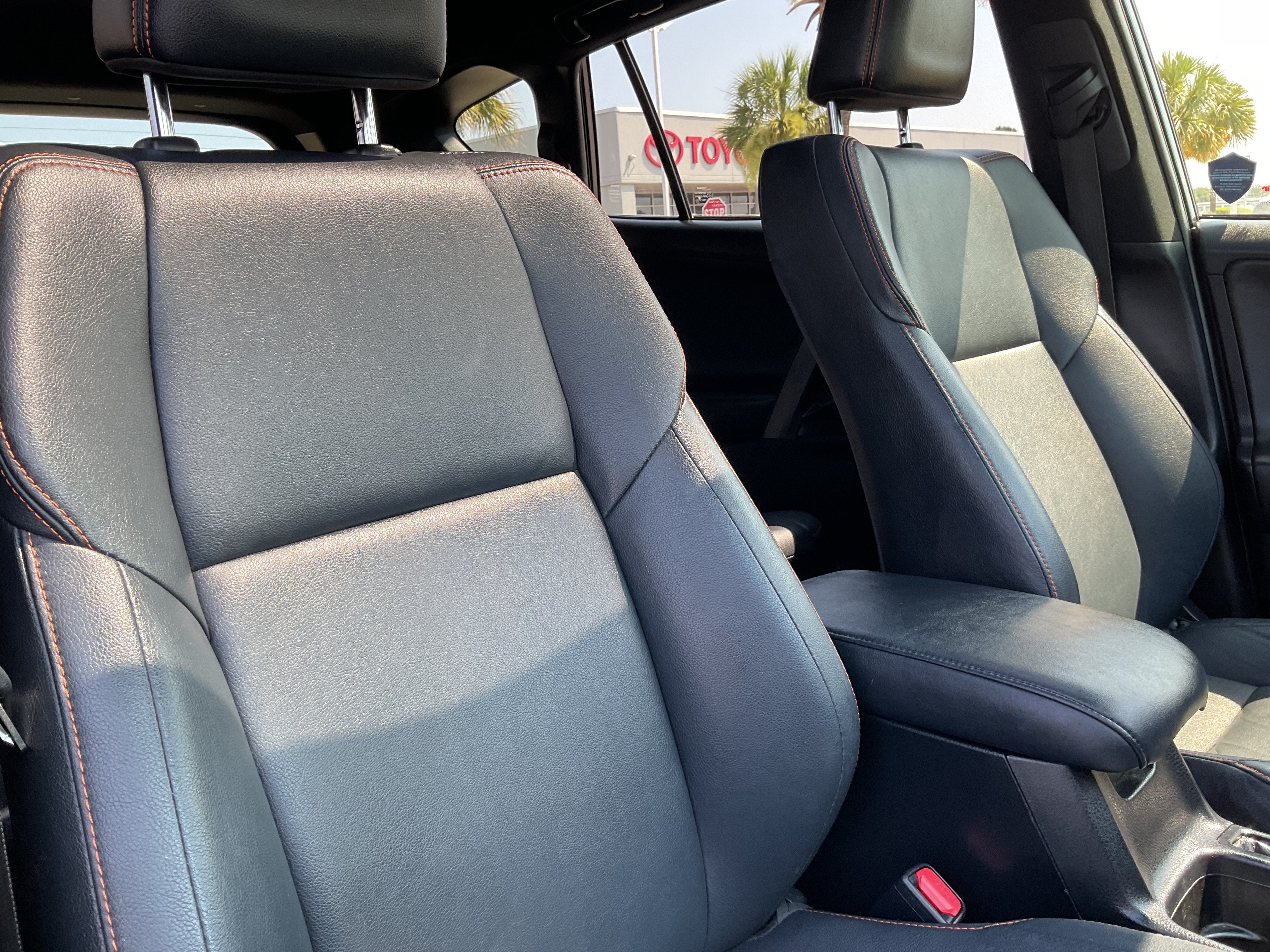 2017 Toyota RAV4 SE