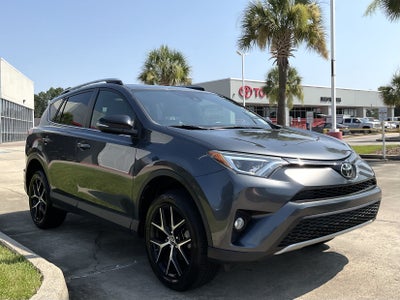 2017 Toyota RAV4 SE