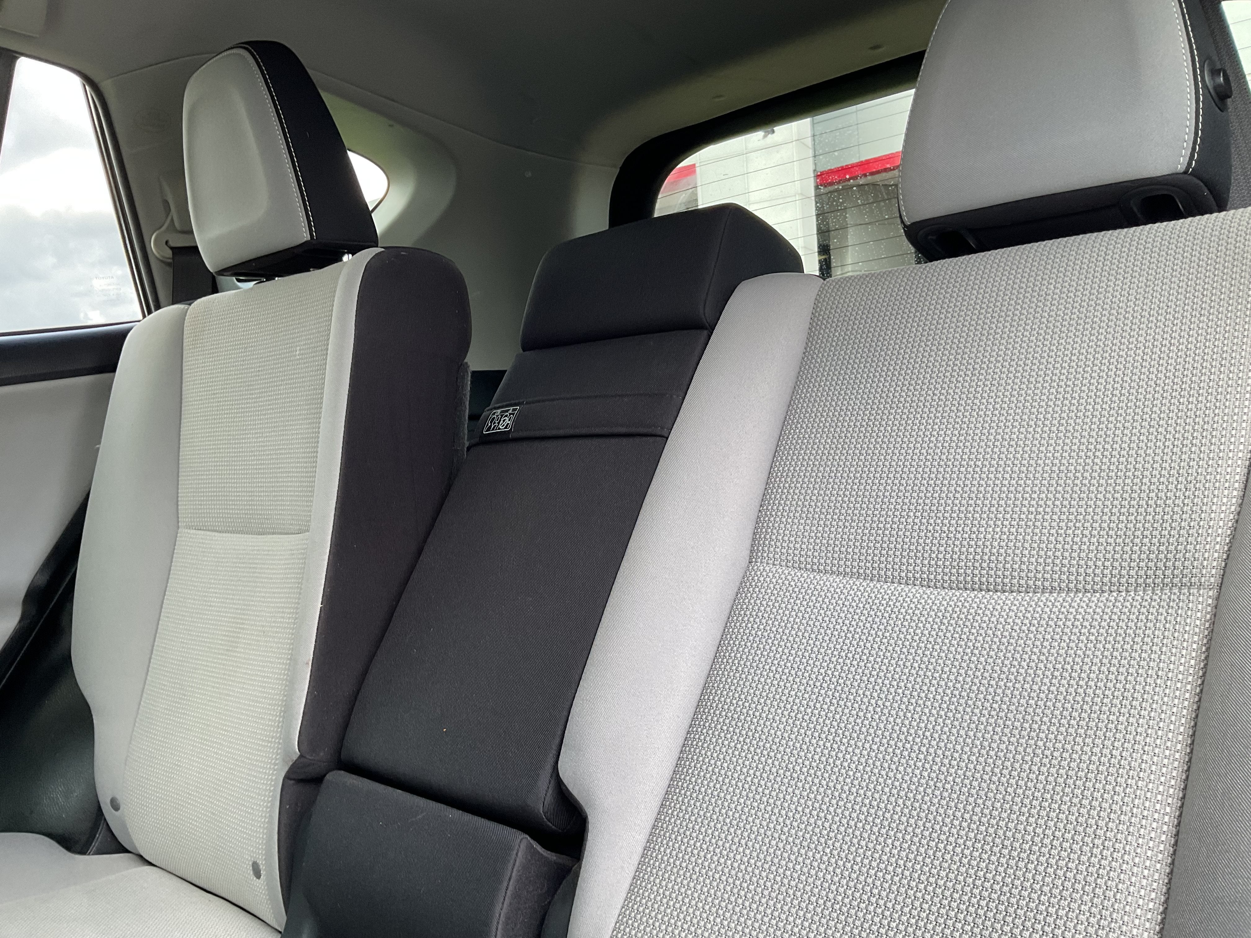 2016 Toyota RAV4 Hybrid XLE