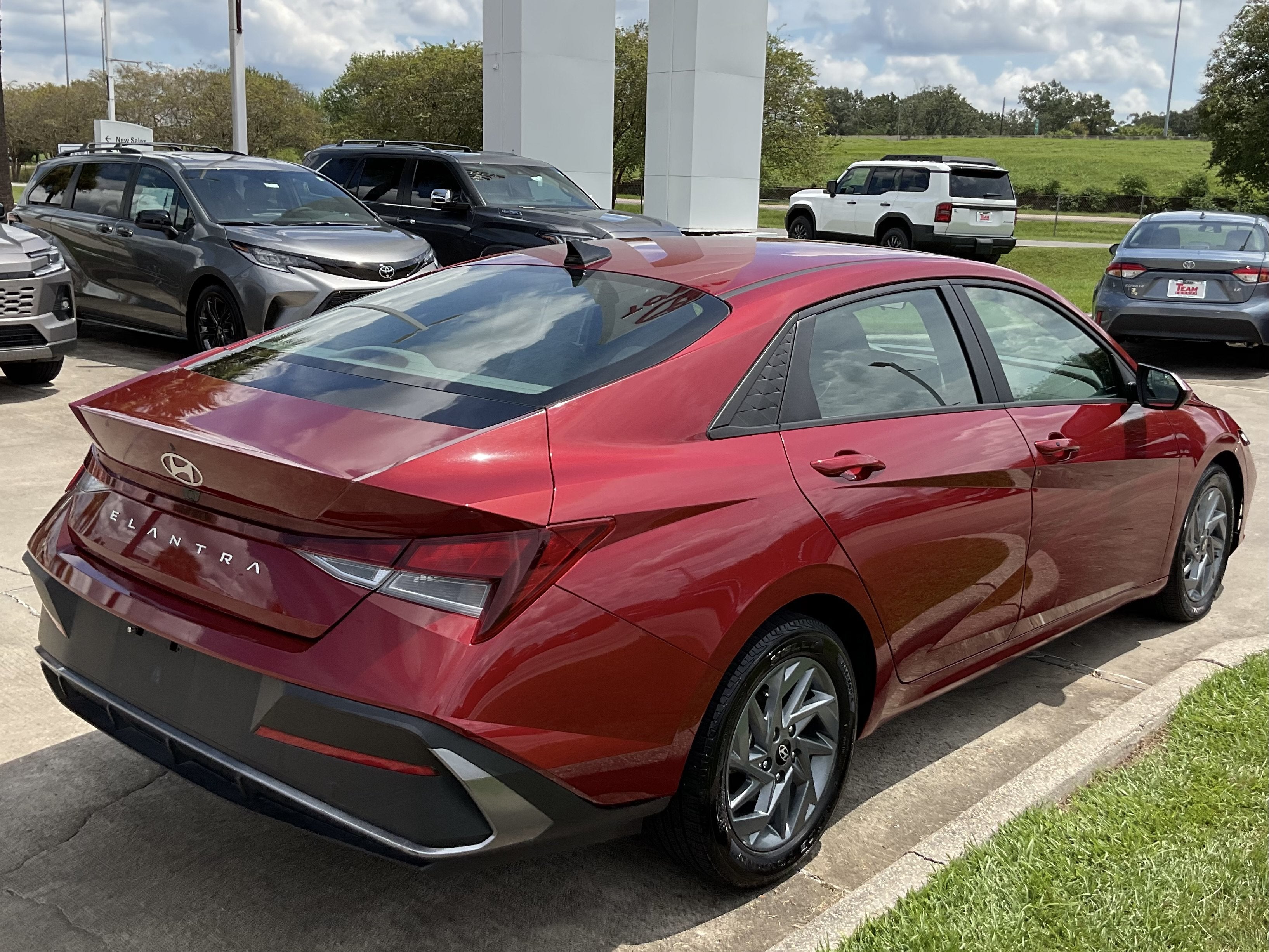 2024 Hyundai Elantra SEL