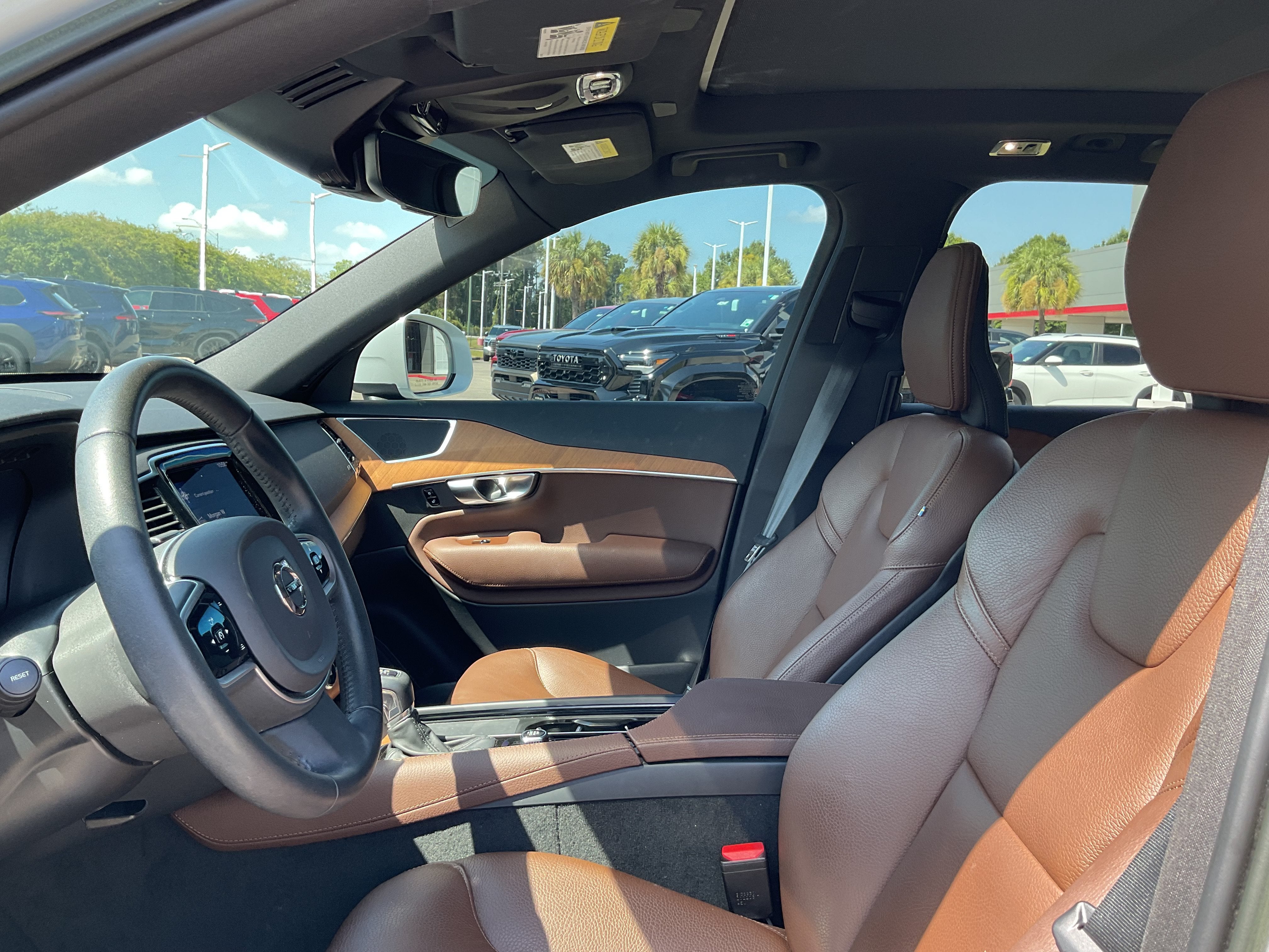 2022 Volvo XC90 Momentum