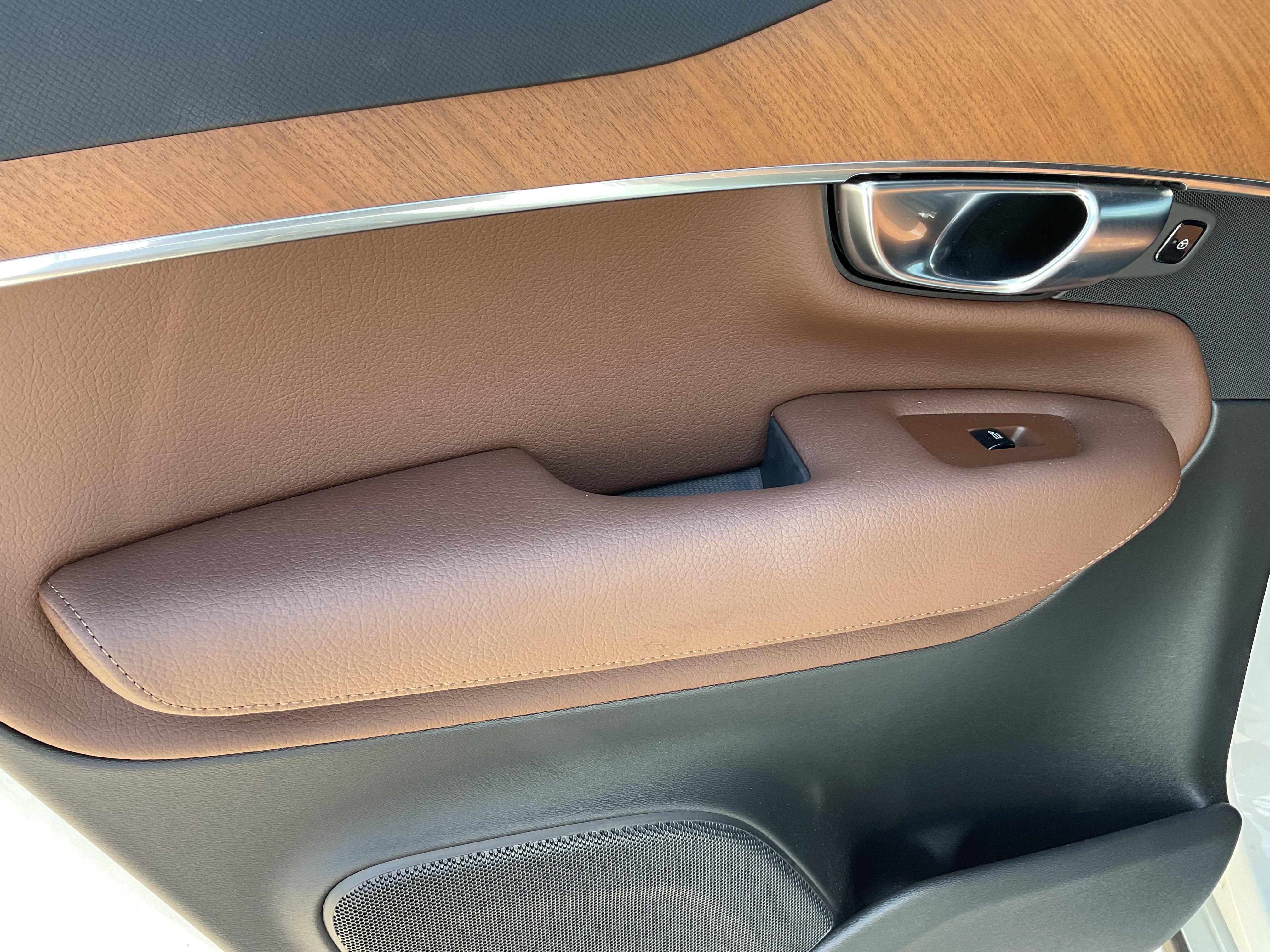 2022 Volvo XC90 Momentum