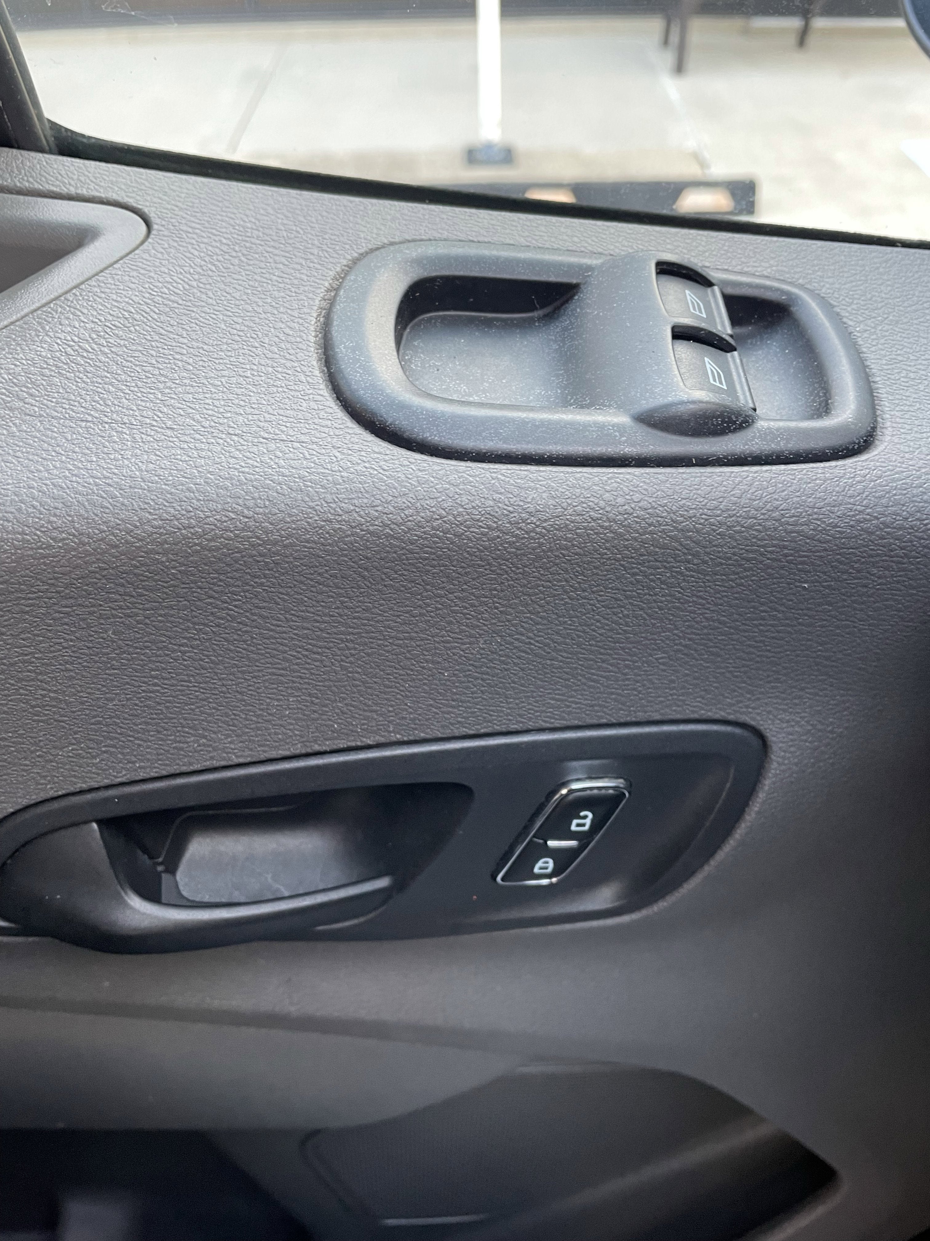 2023 Ford Transit Passenger Wagon XLT