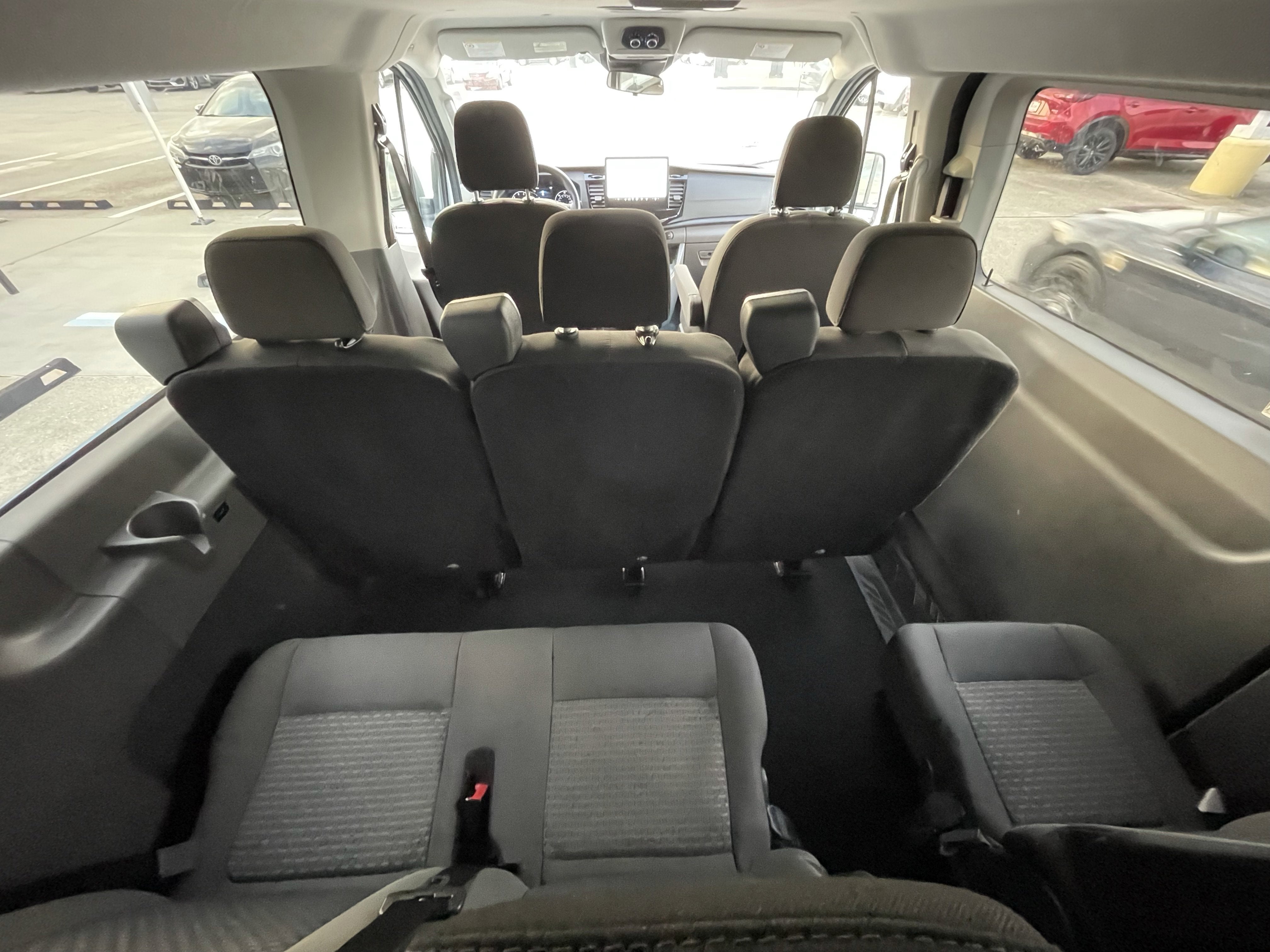 2023 Ford Transit Passenger Wagon XLT