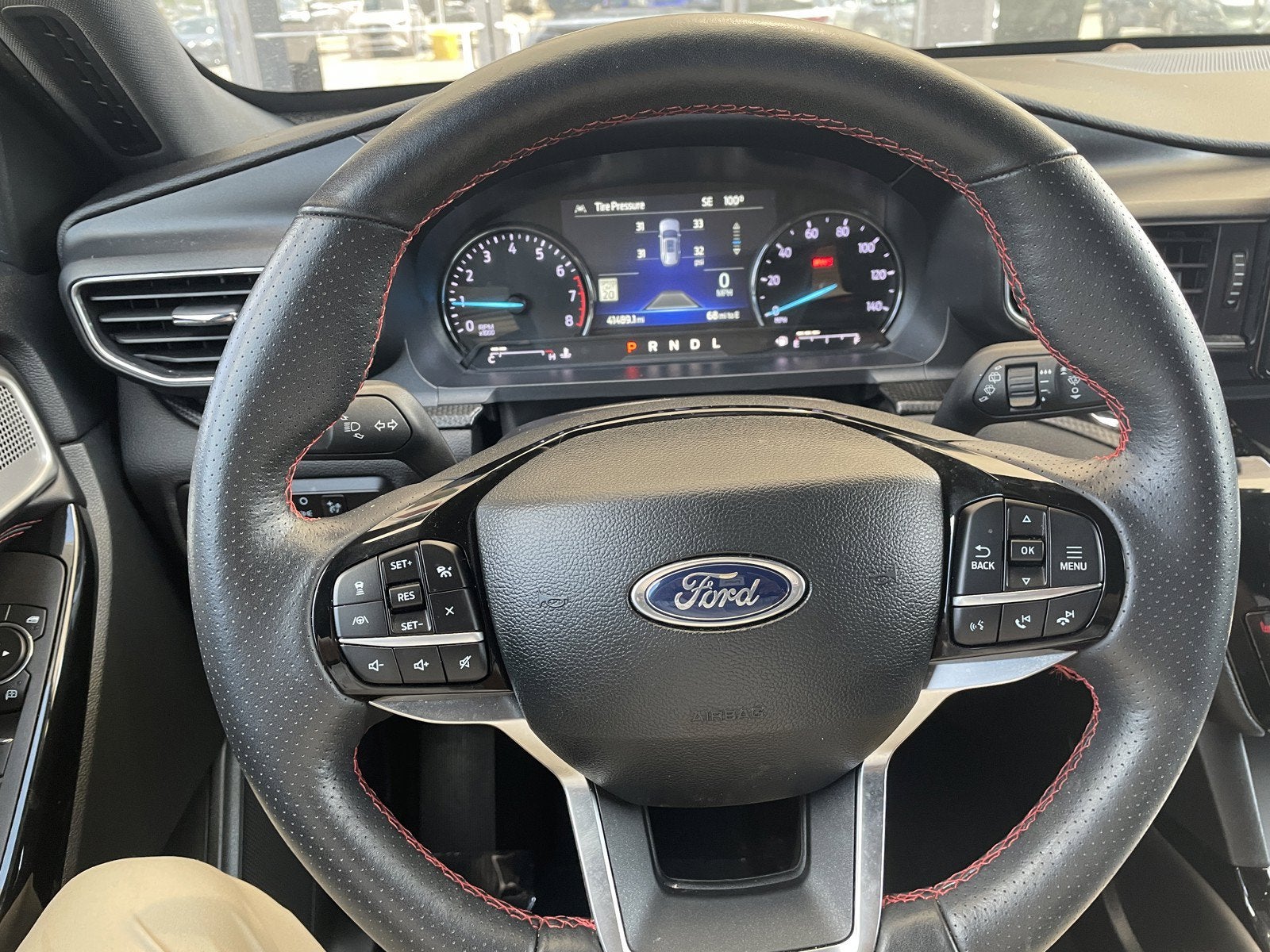 2023 Ford Explorer ST-Line