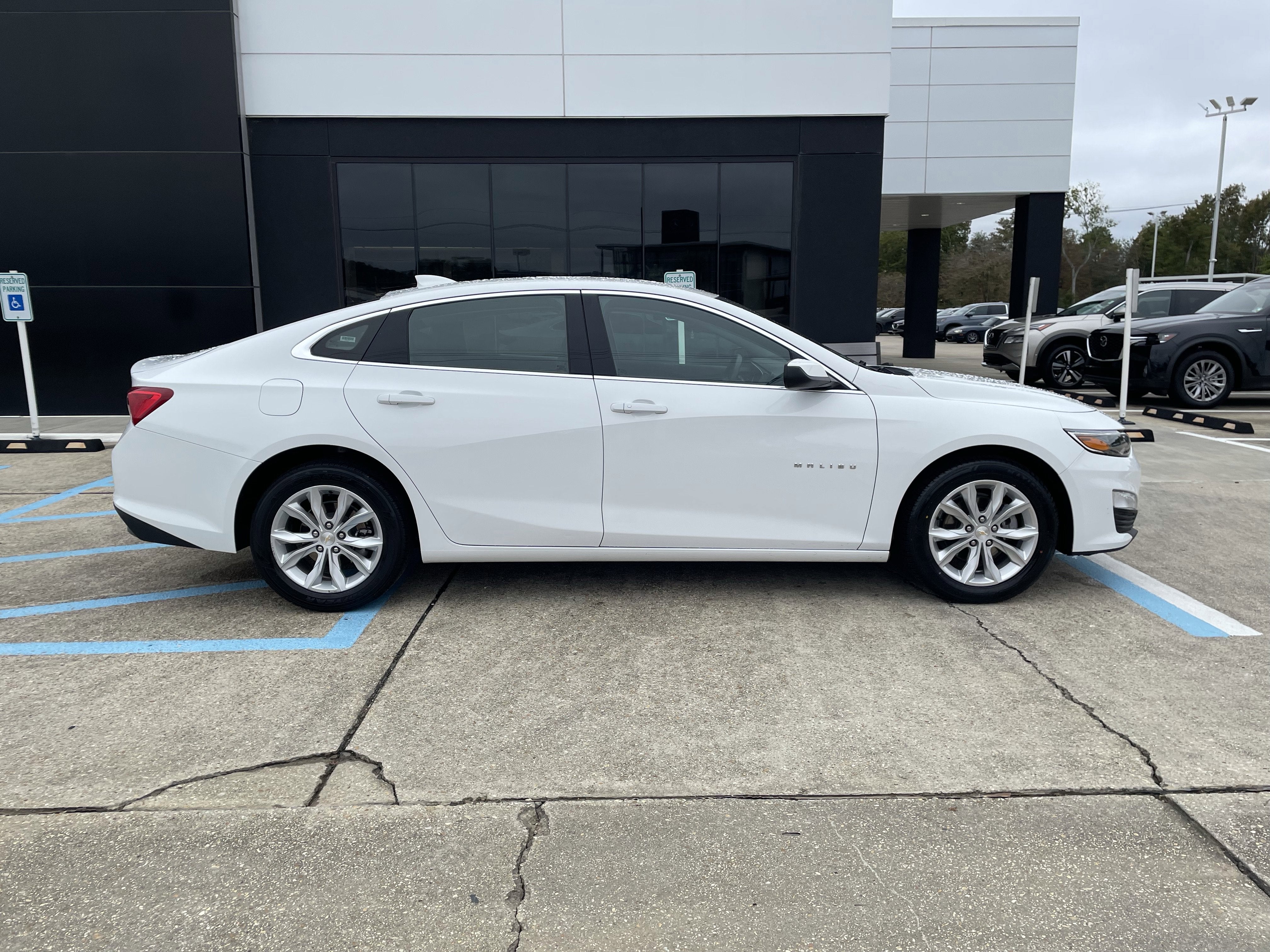 2024 Chevrolet Malibu LT