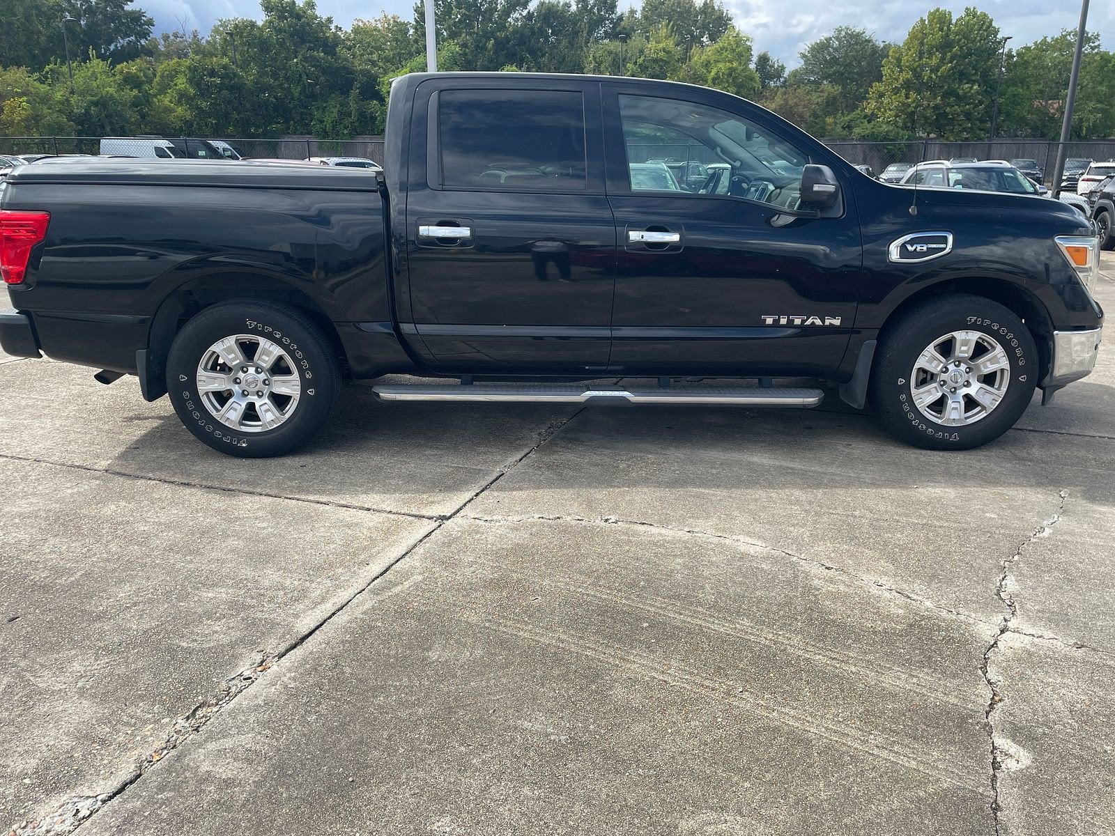 2017 Nissan Titan SV