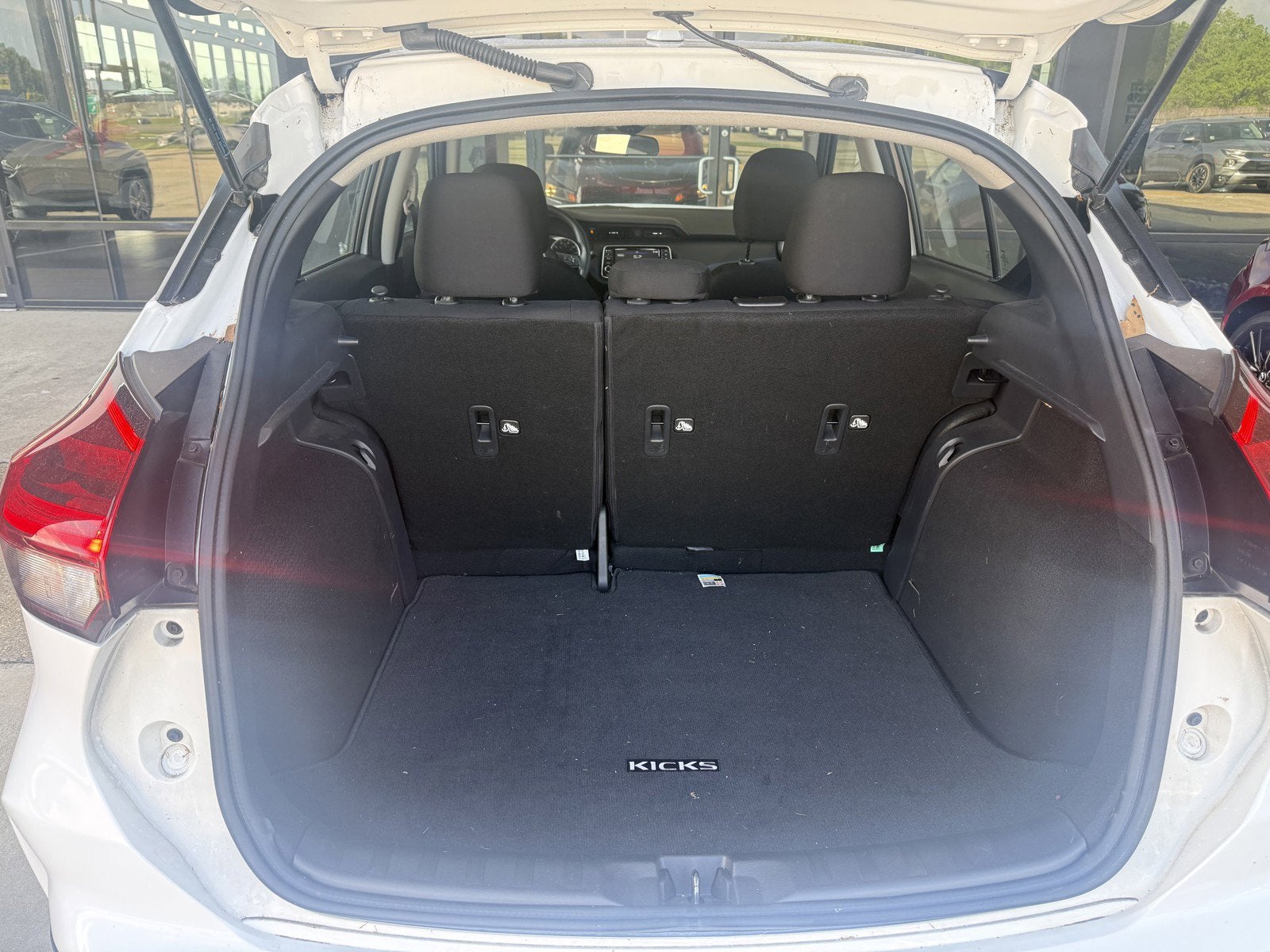 2024 Nissan Kicks S