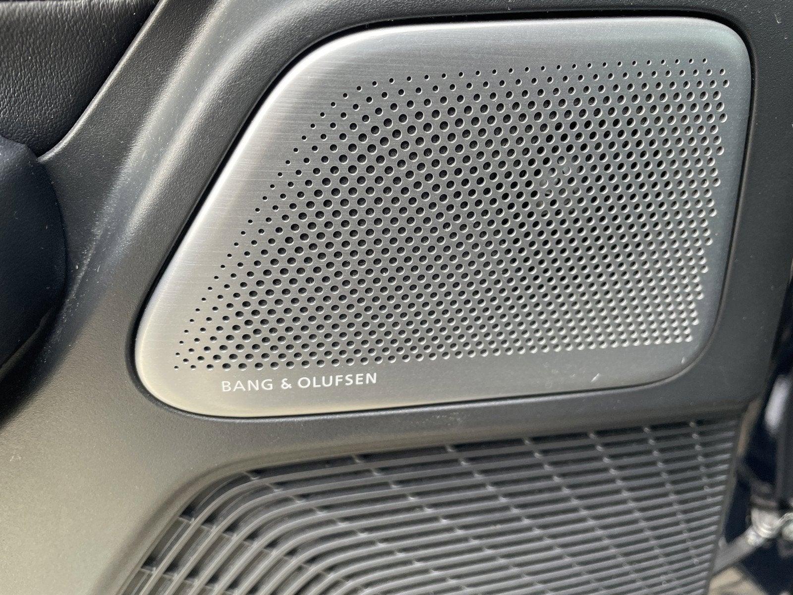 2025 Acura MDX w/Technology Package