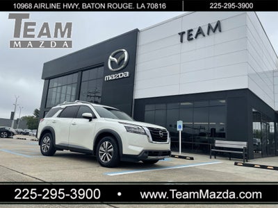 2022 Nissan Pathfinder SL