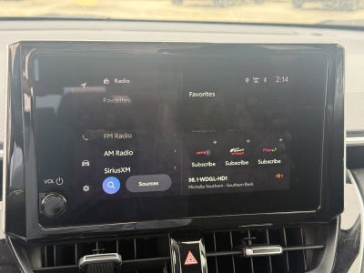 2024 Toyota Corolla Cross XLE