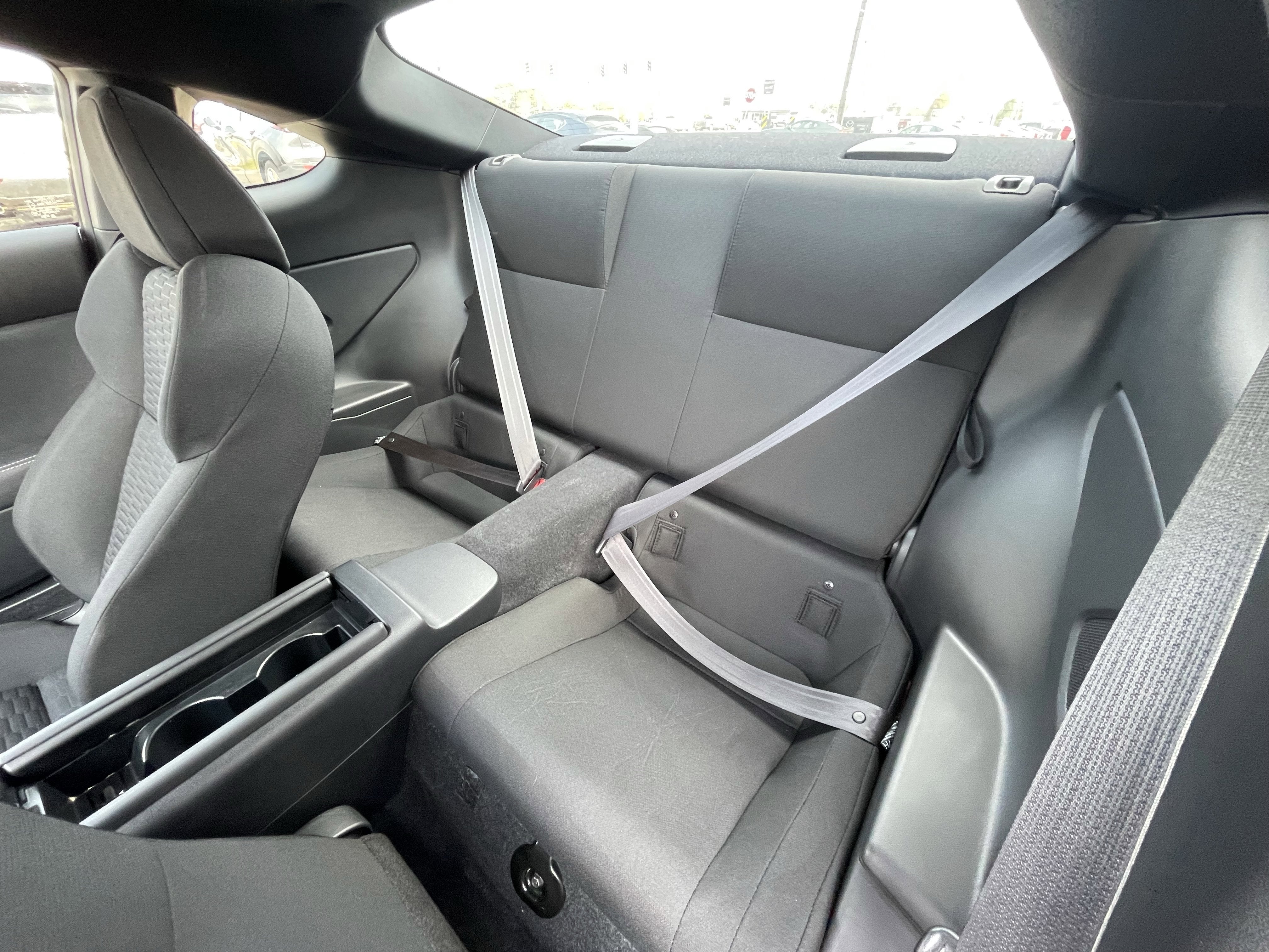 2025 Toyota GR86 2DR MT