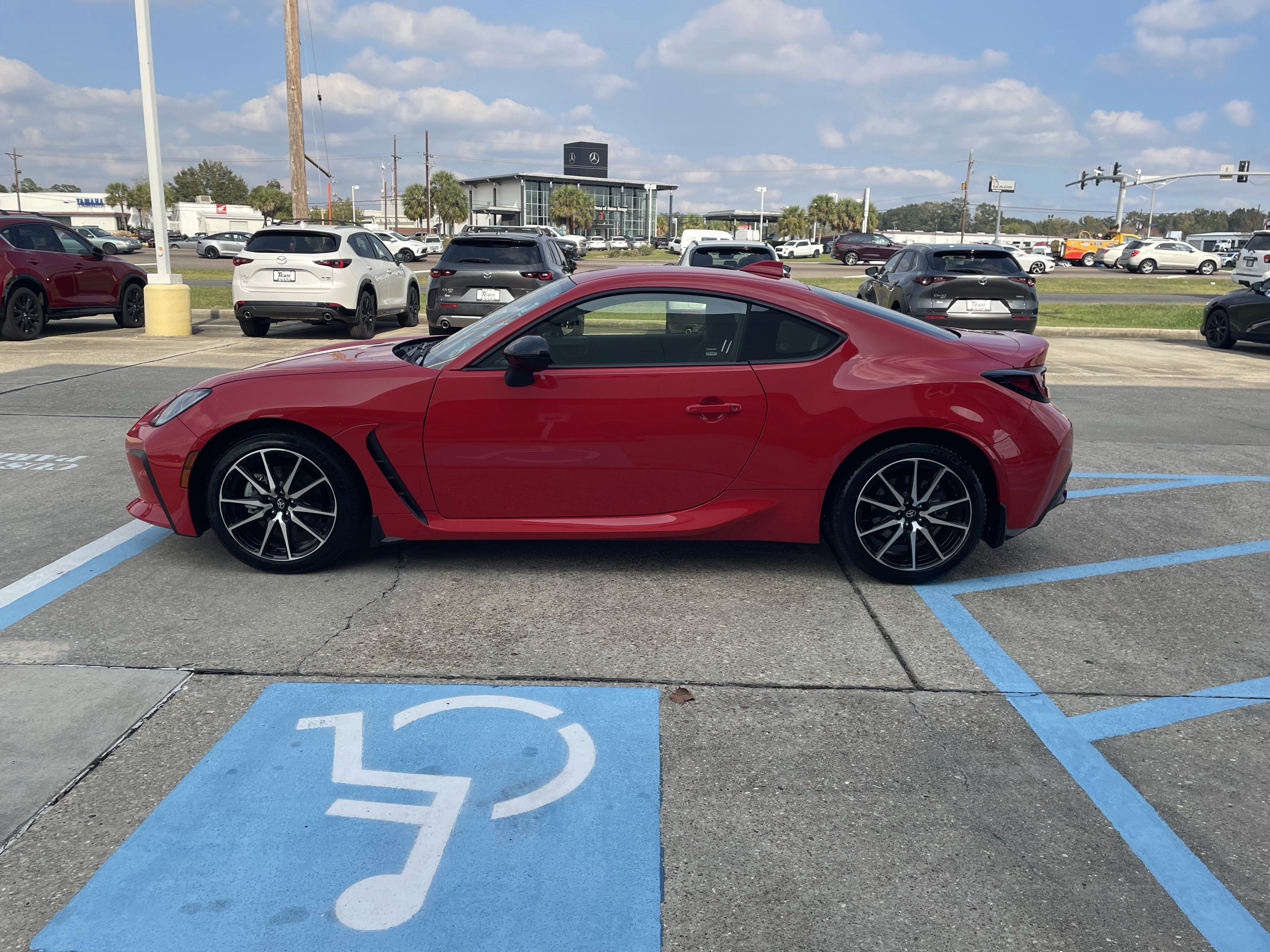 2025 Toyota GR86 2DR MT