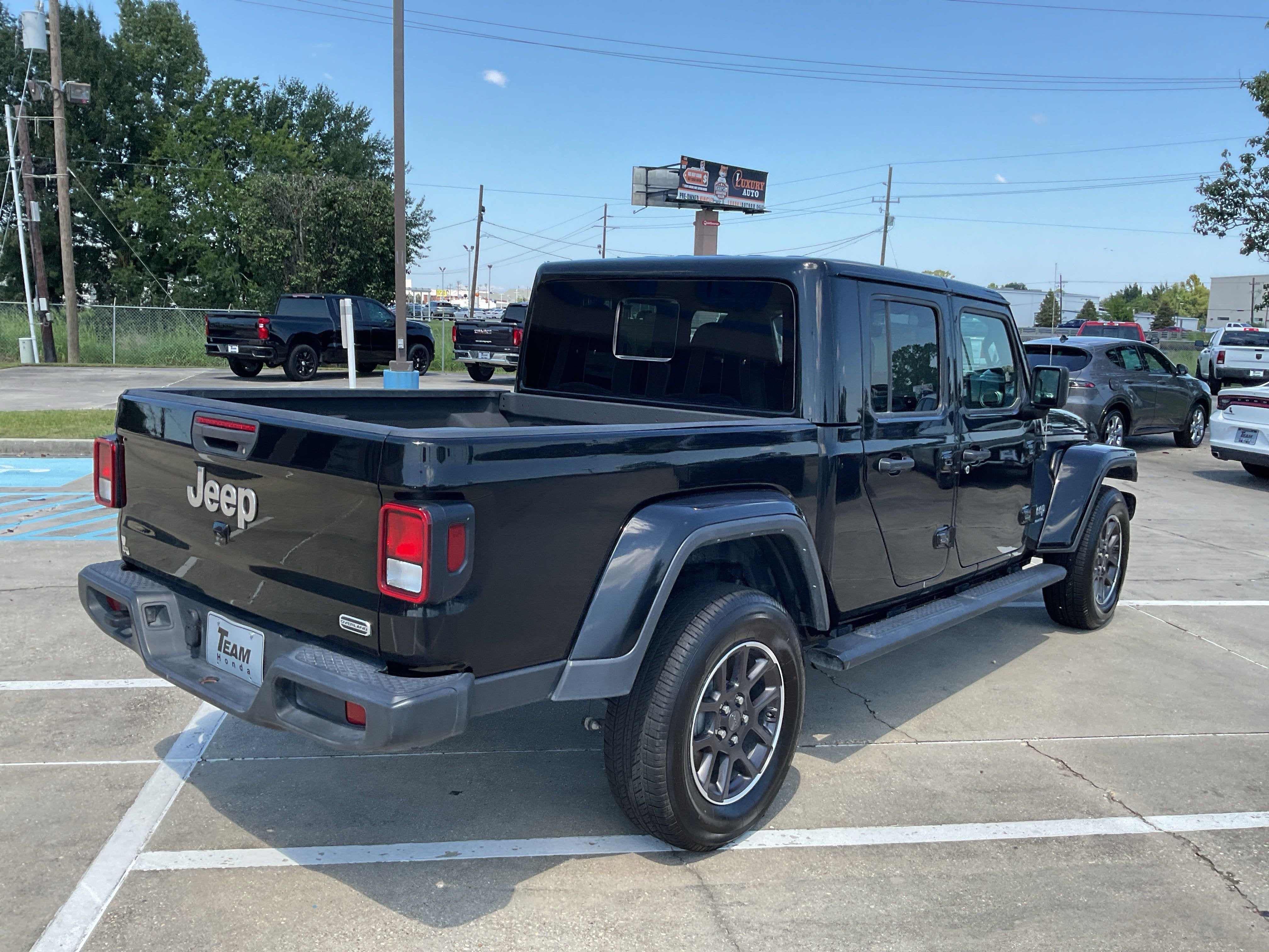 2023 Jeep Gladiator Overland