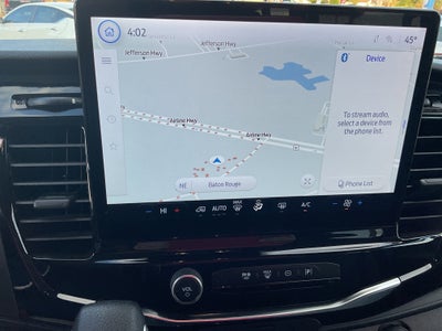 2023 Ford Transit Passenger Wagon XLT