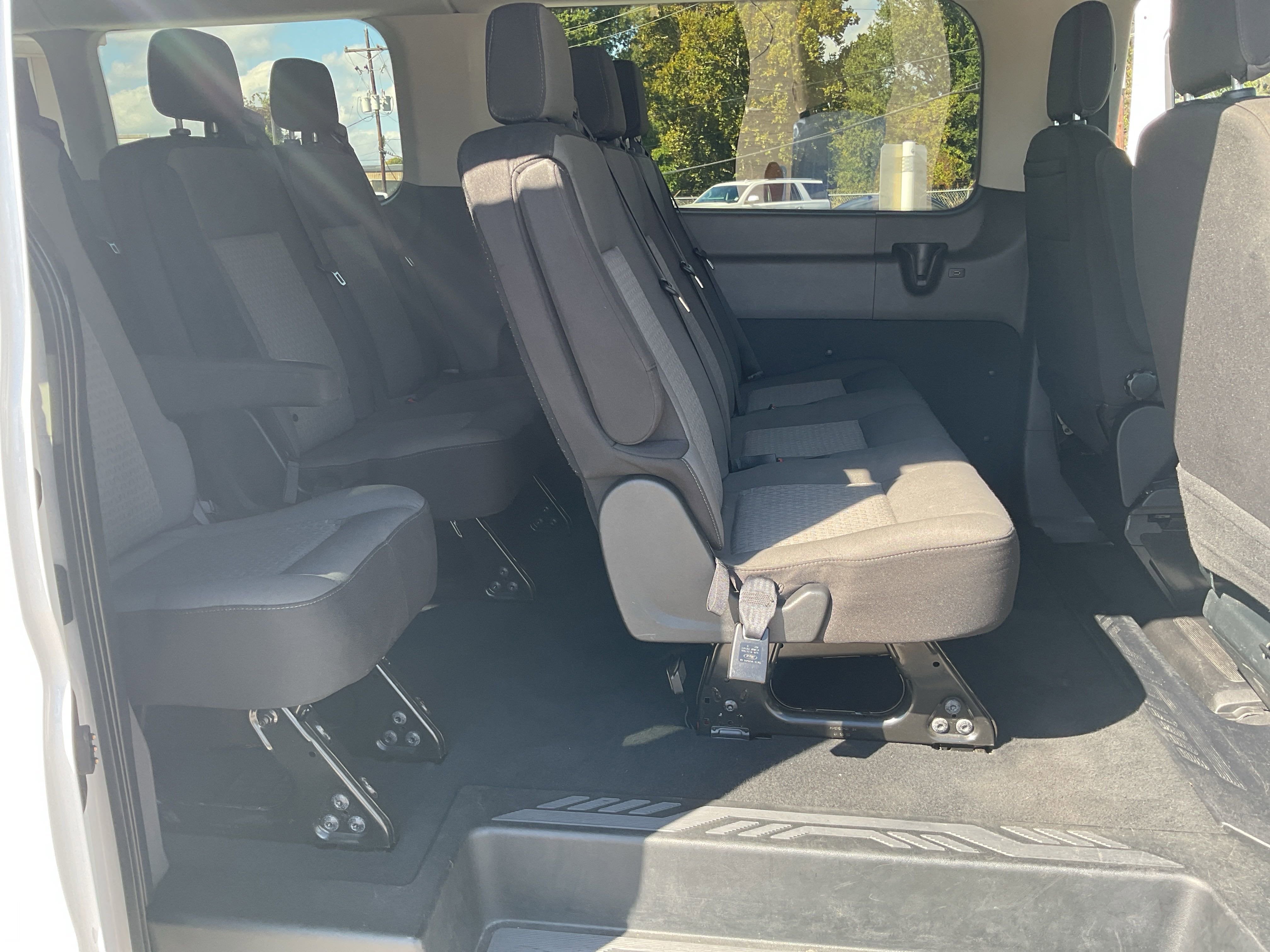 2023 Ford Transit Passenger Wagon XLT