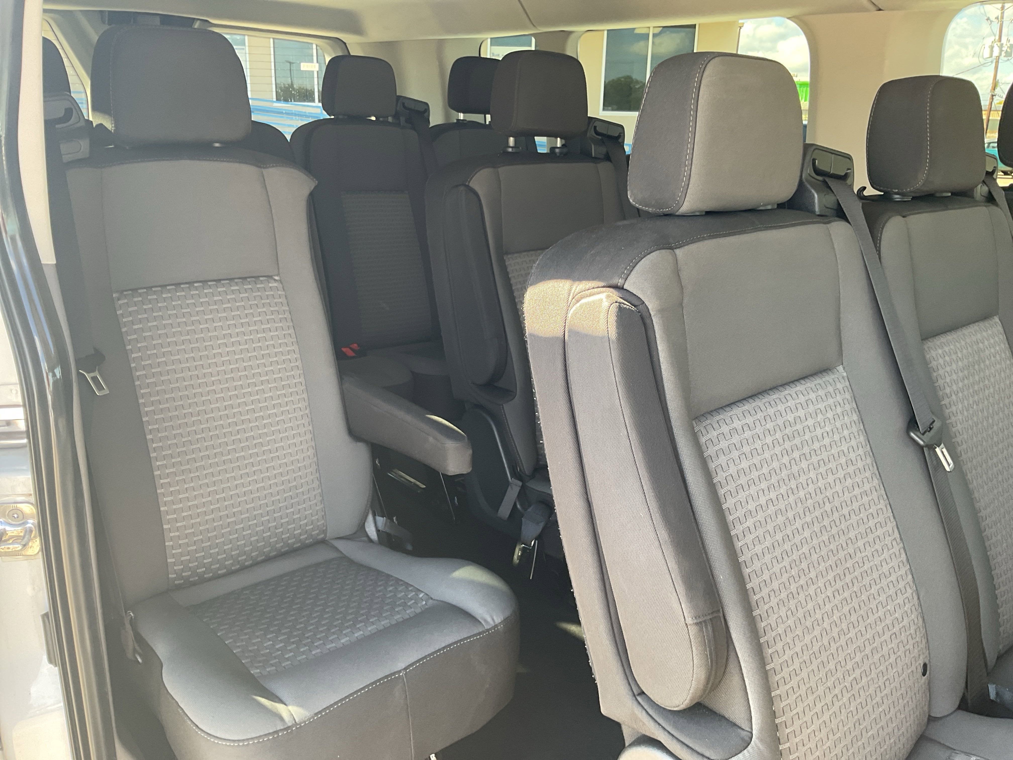 2023 Ford Transit Passenger Wagon XLT