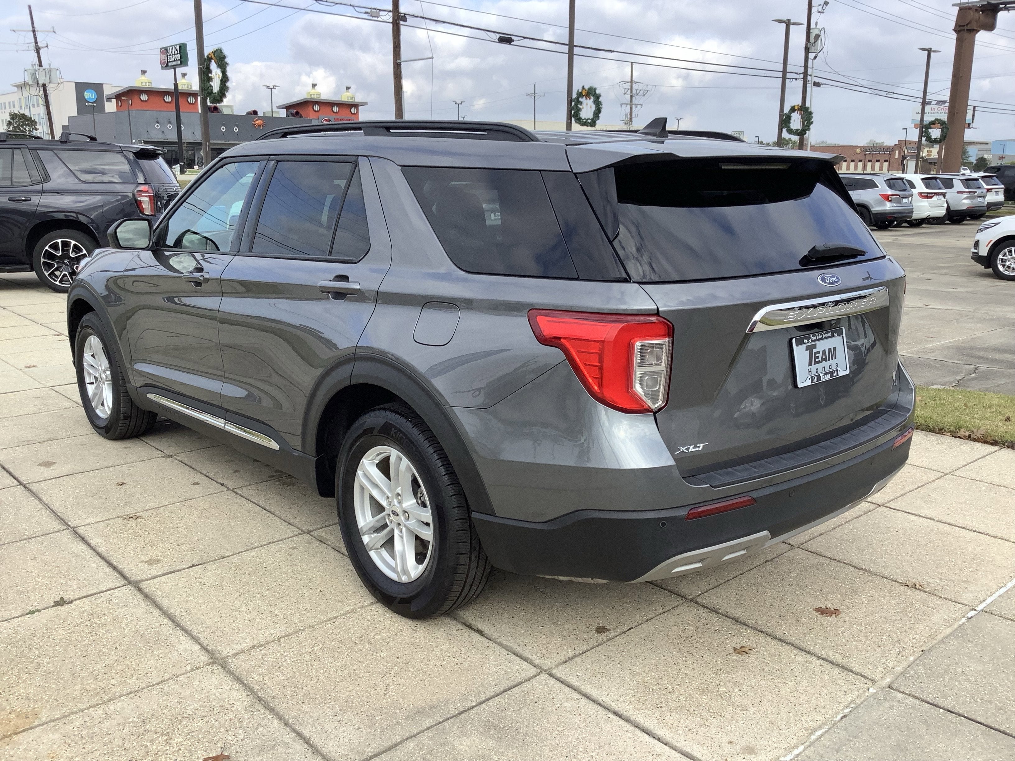 2024 Ford Explorer XLT
