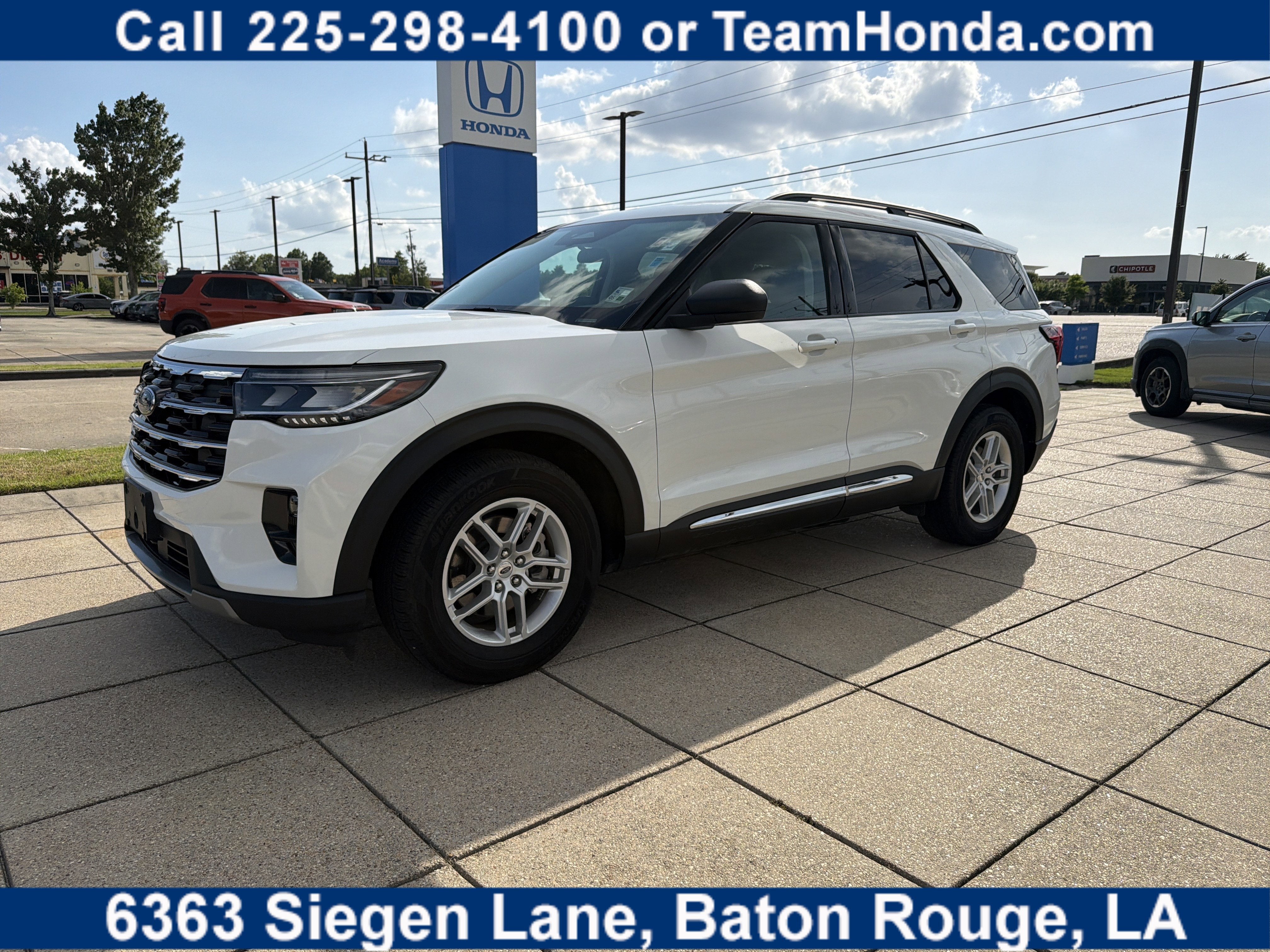 2025 Ford Explorer Active