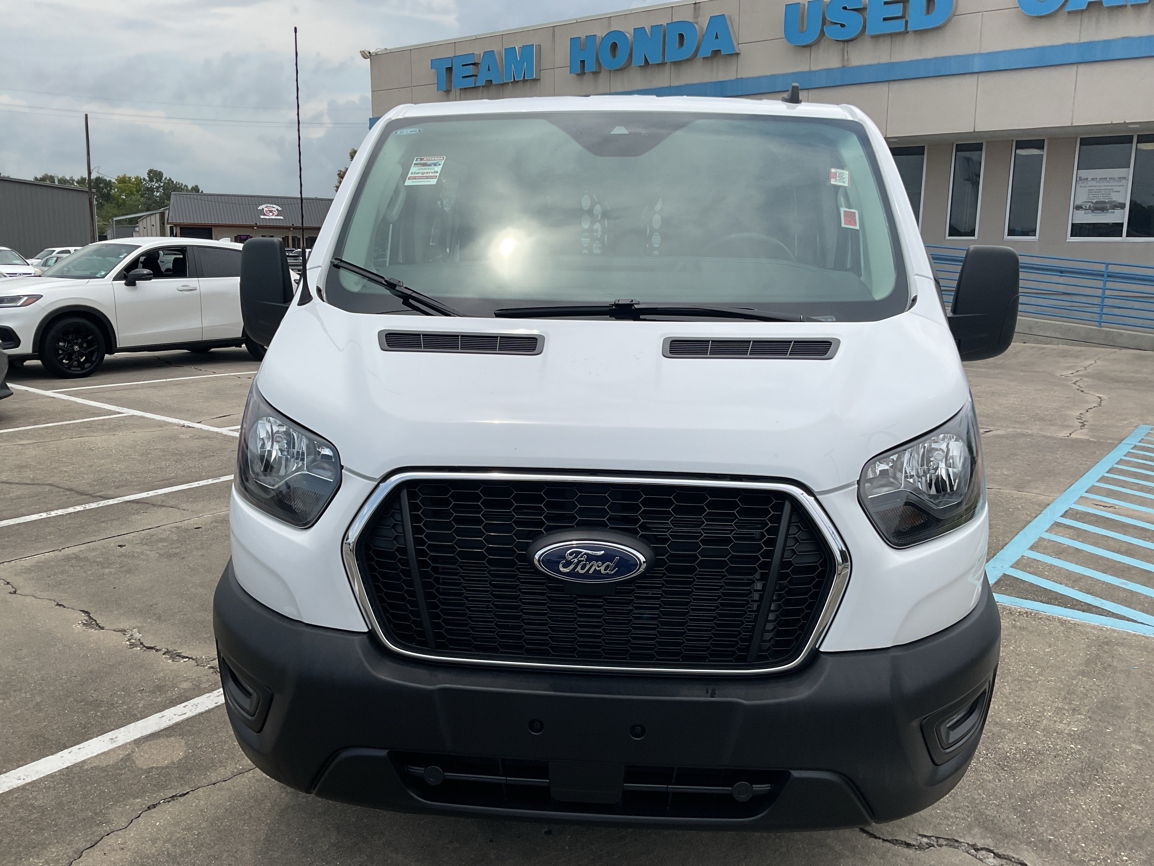 2025 Ford Transit Cargo Van Base