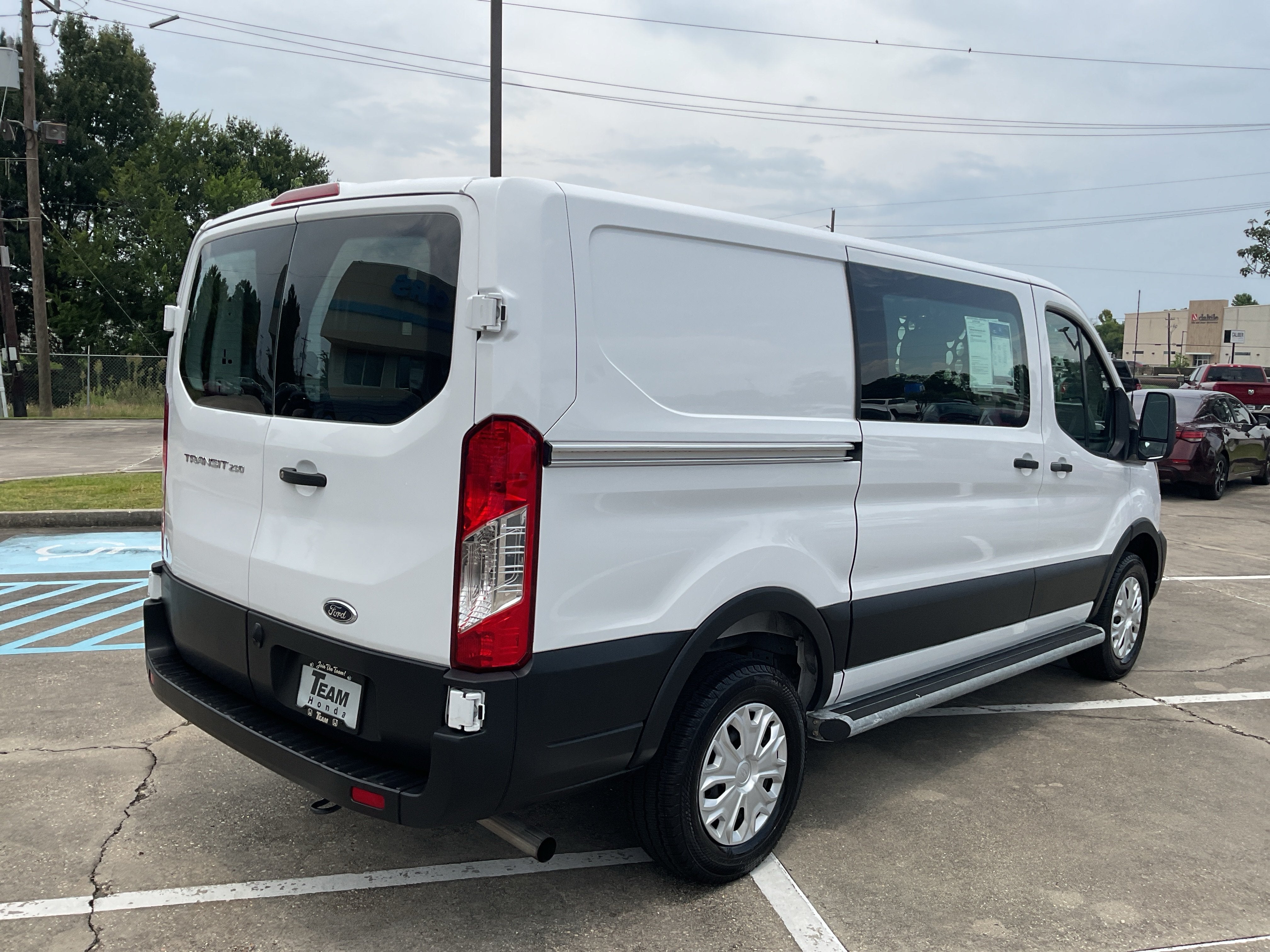 2025 Ford Transit Cargo Van Base