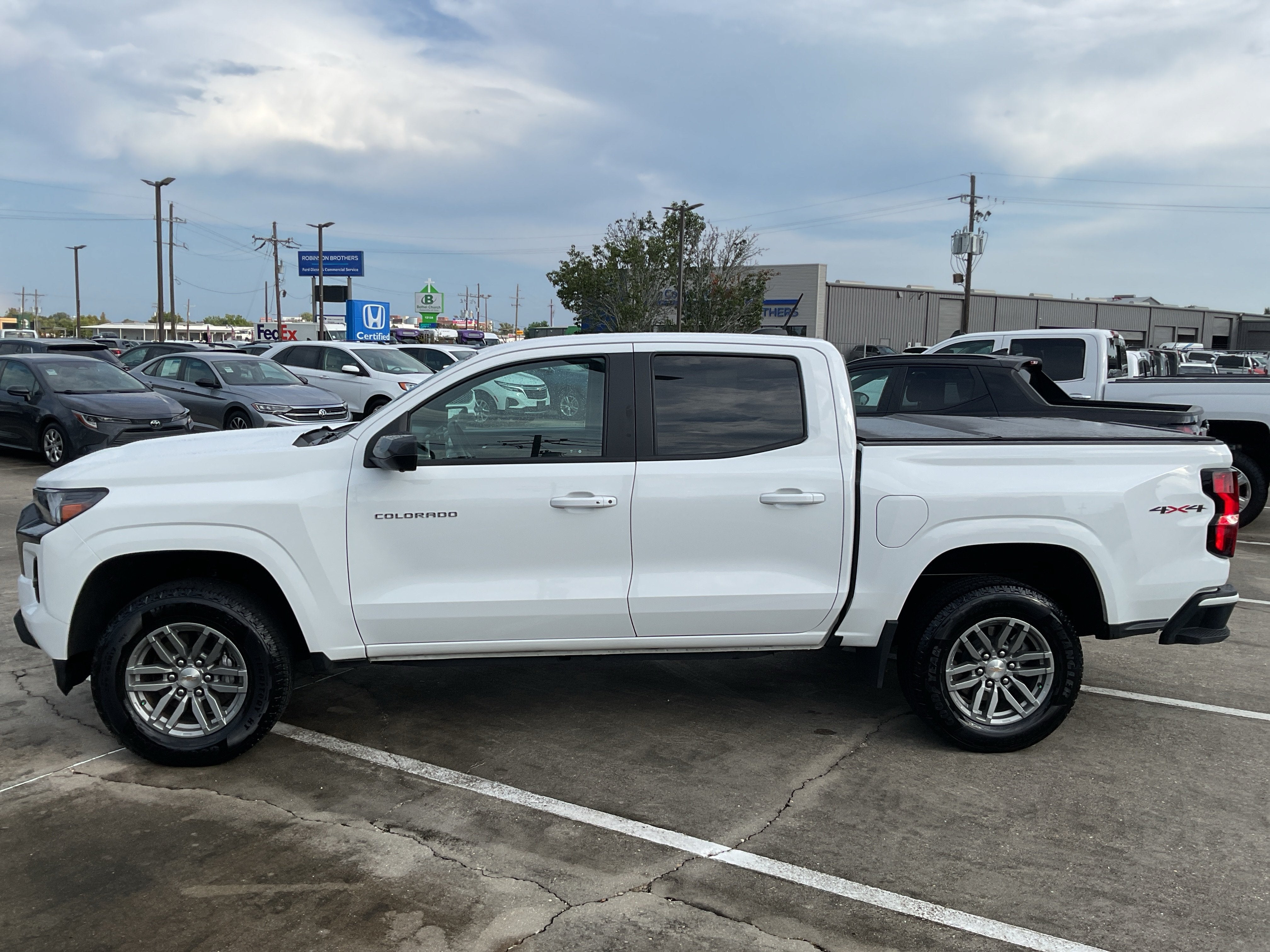2024 Chevrolet Colorado 4WD LT
