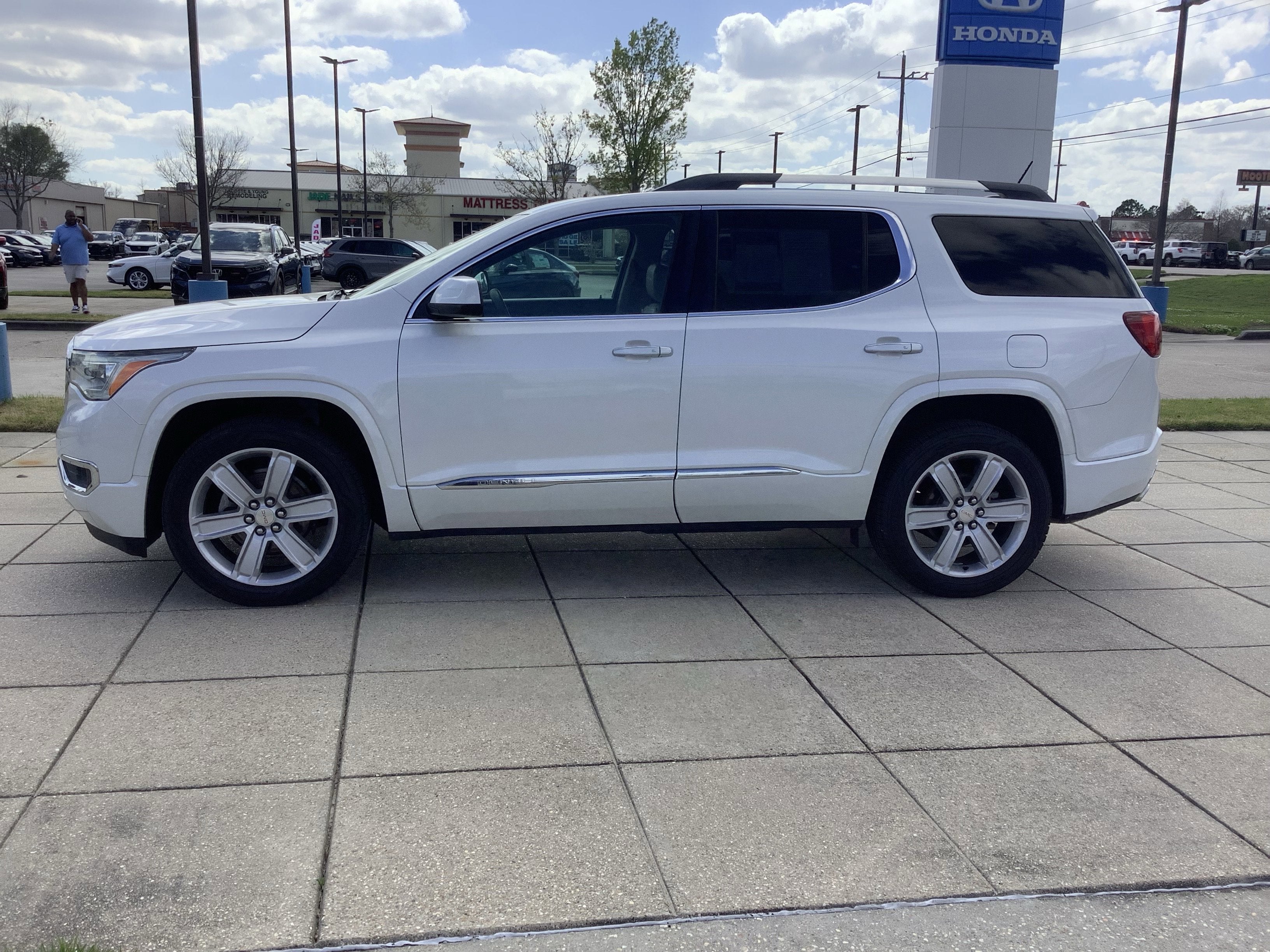 2017 GMC Acadia Denali