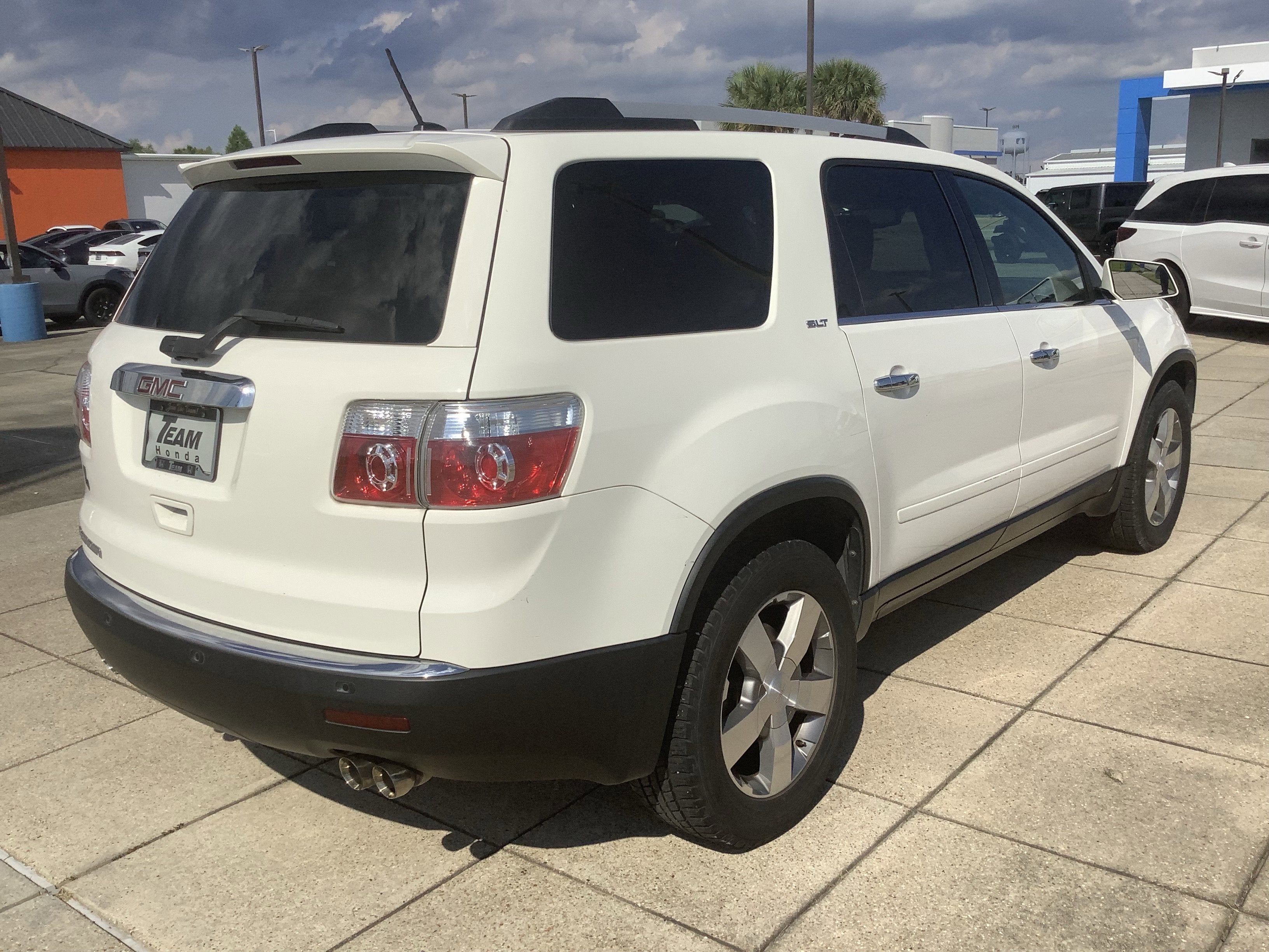 2011 GMC Acadia SLT1