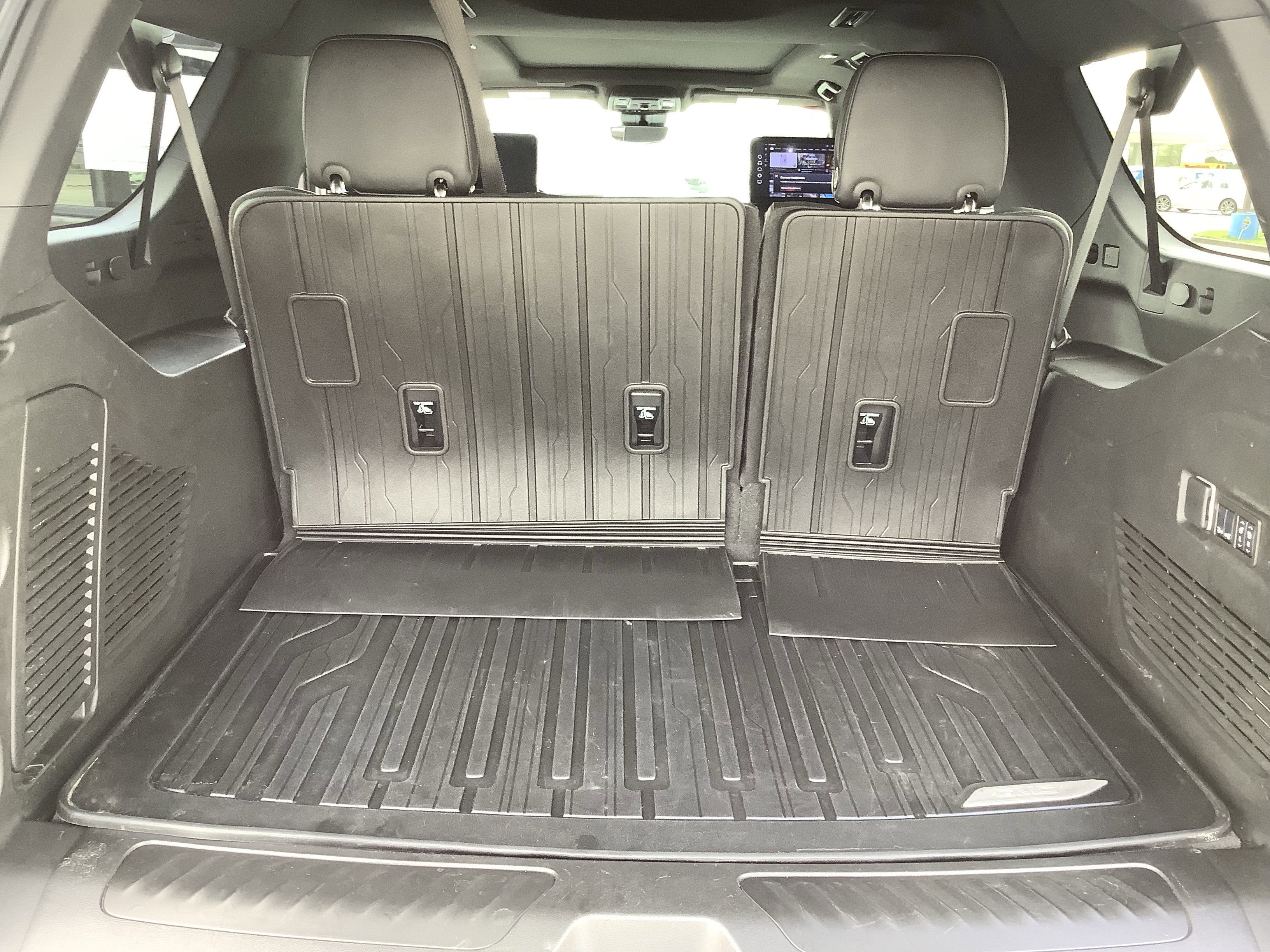 2025 GMC Yukon XL Elevation