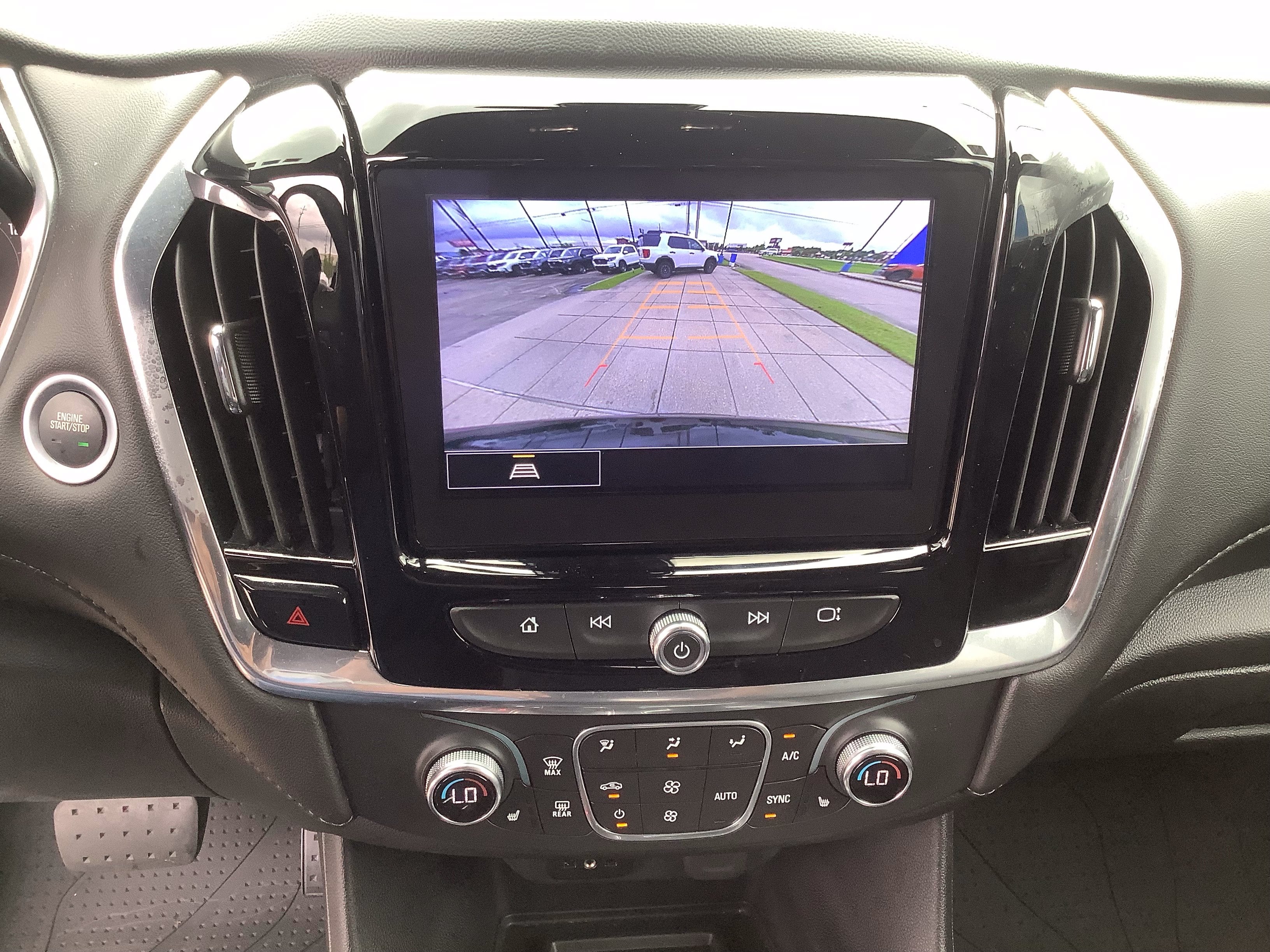 2022 Chevrolet Traverse LT Cloth