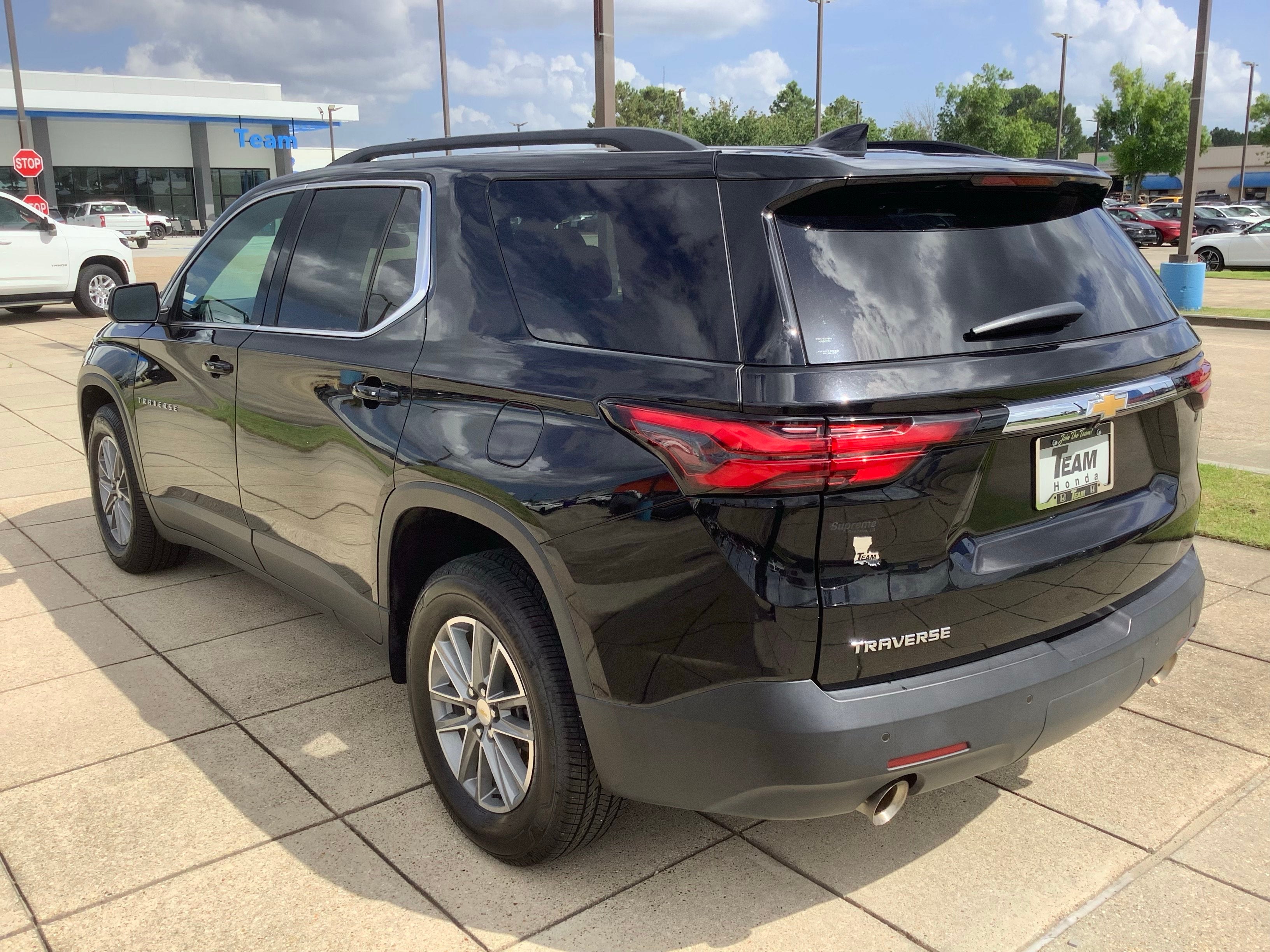 2022 Chevrolet Traverse LT Cloth