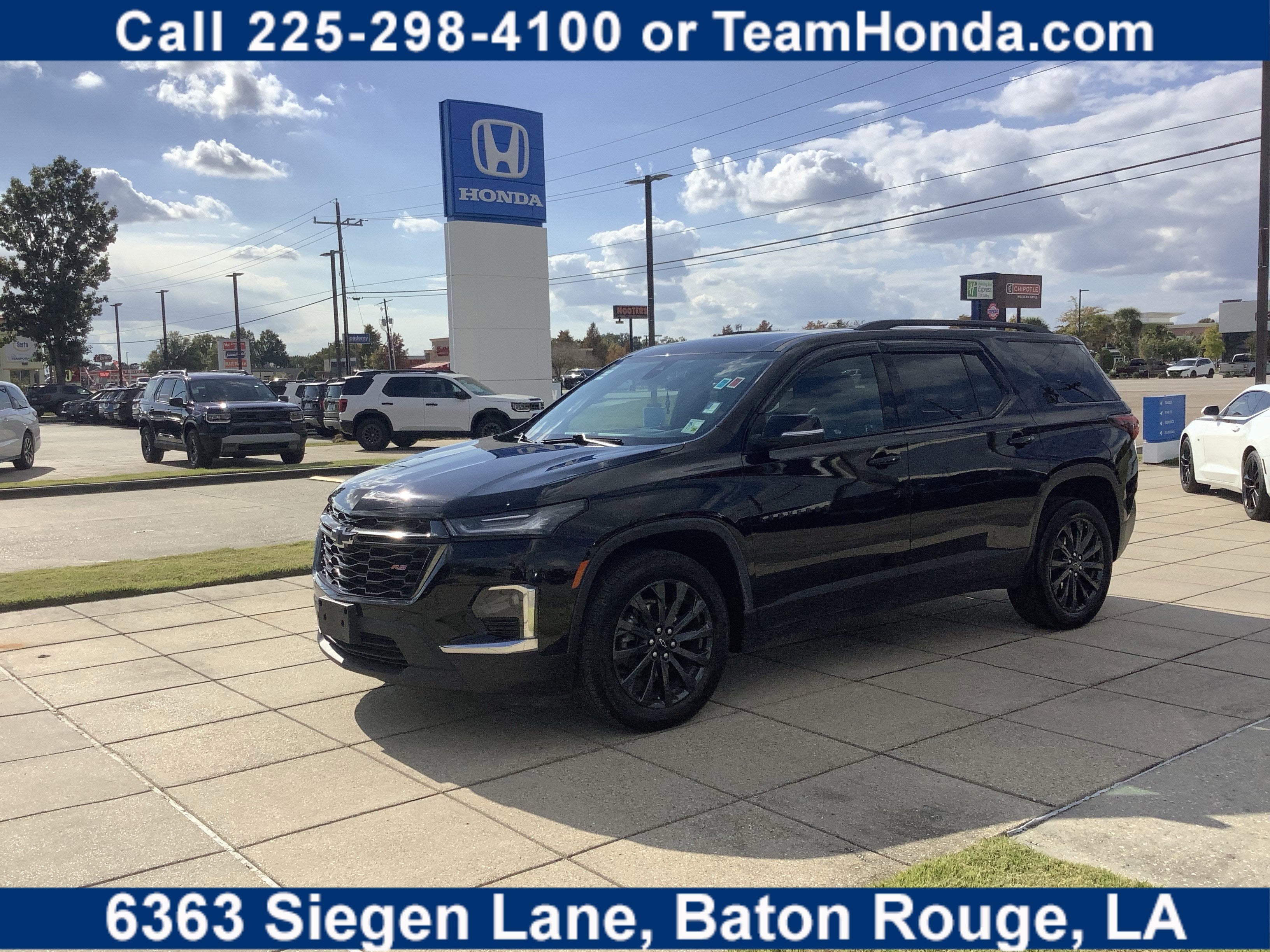 2023 Chevrolet Traverse RS