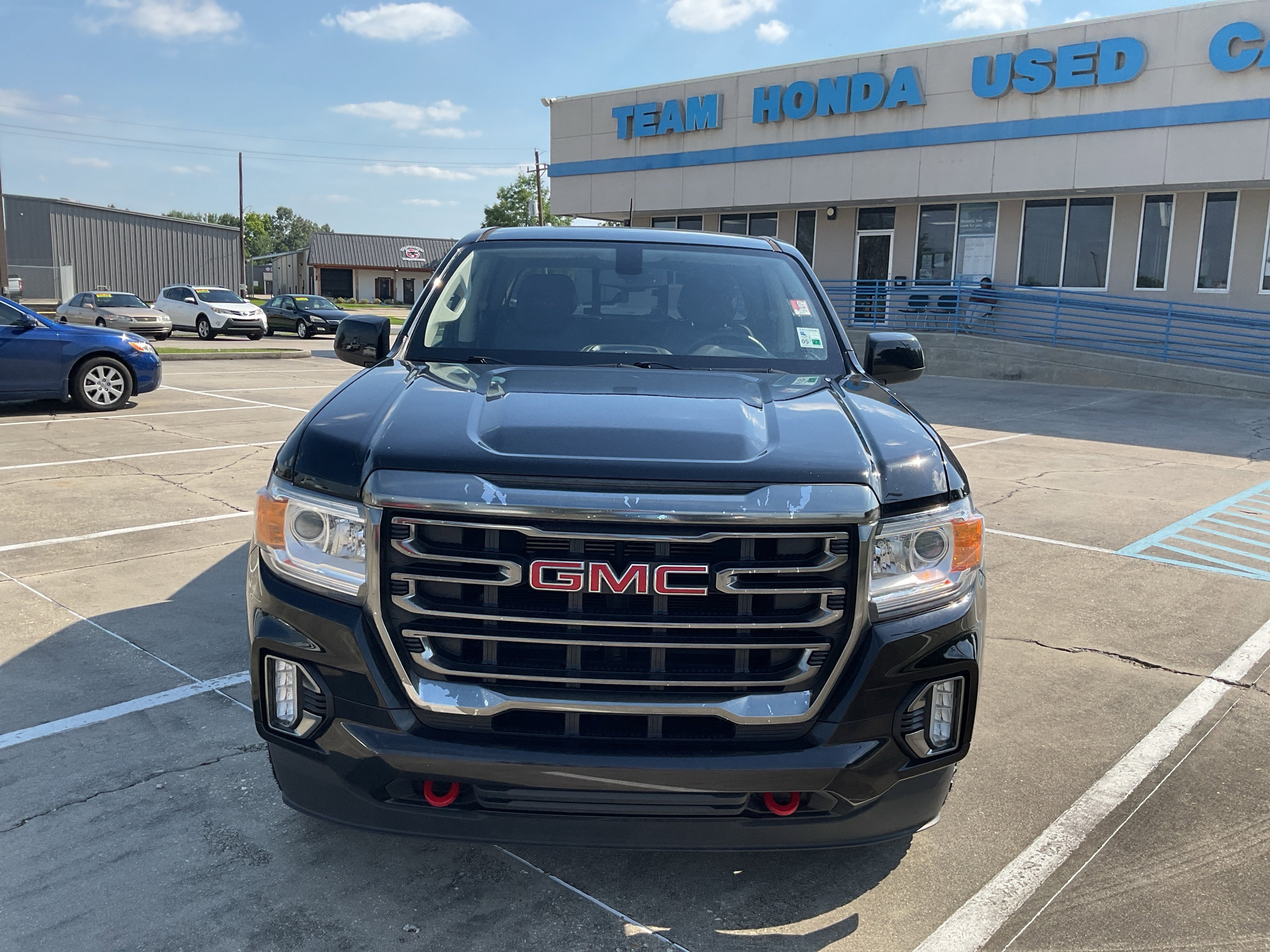 2022 GMC Canyon 4WD AT4 w/Leather