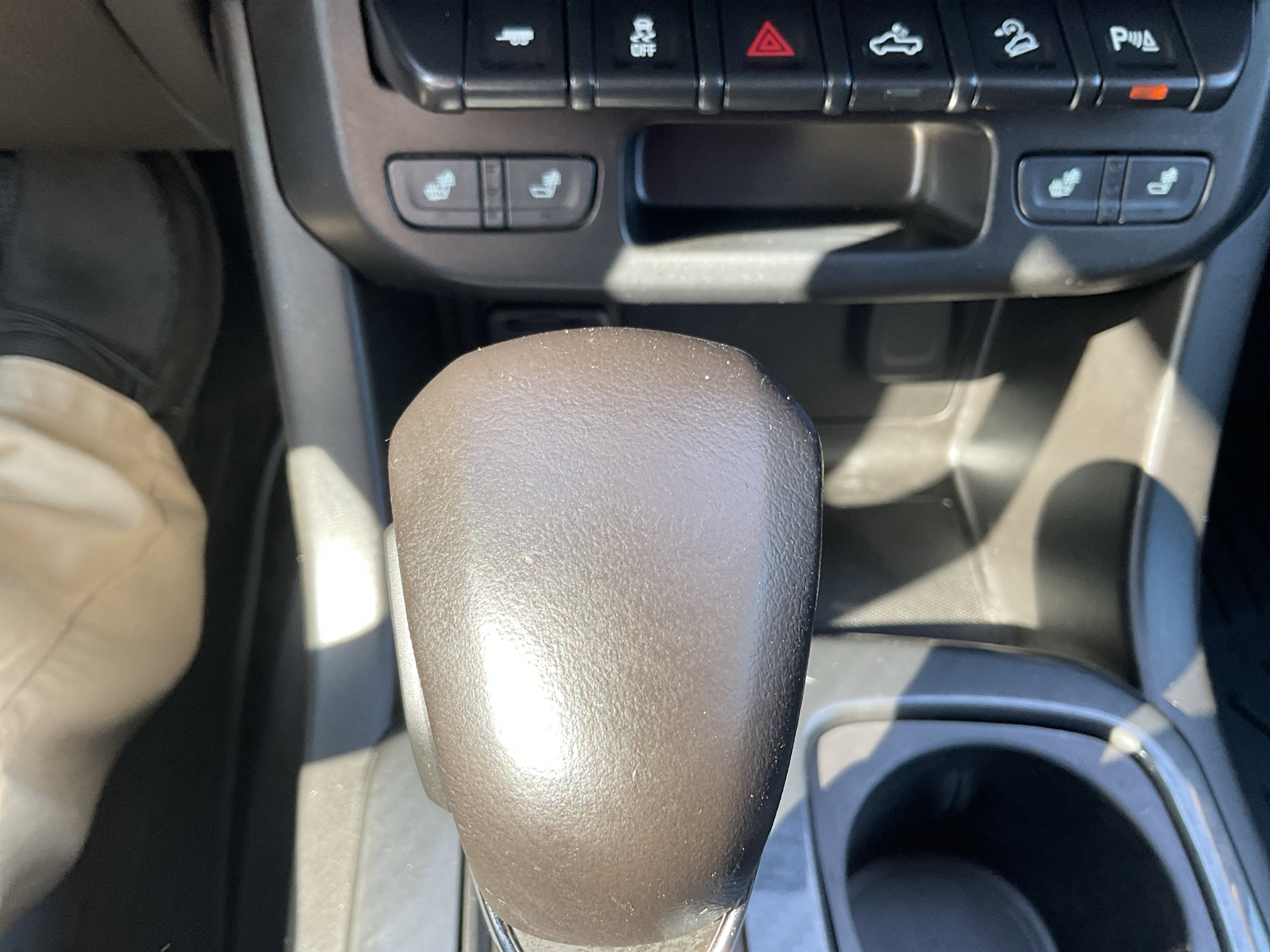 2022 GMC Canyon 4WD AT4 w/Leather