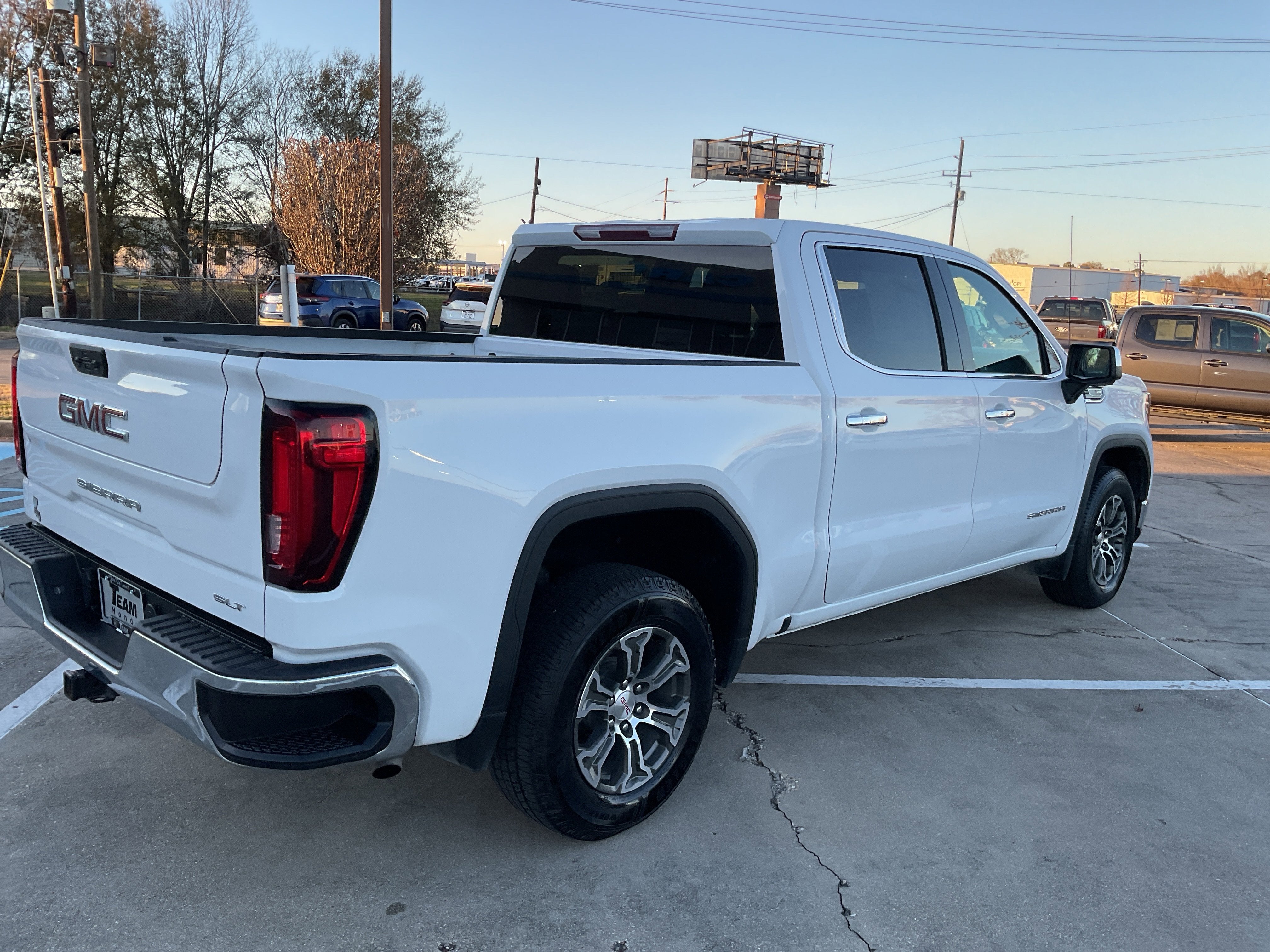 2025 GMC Sierra 1500 SLT