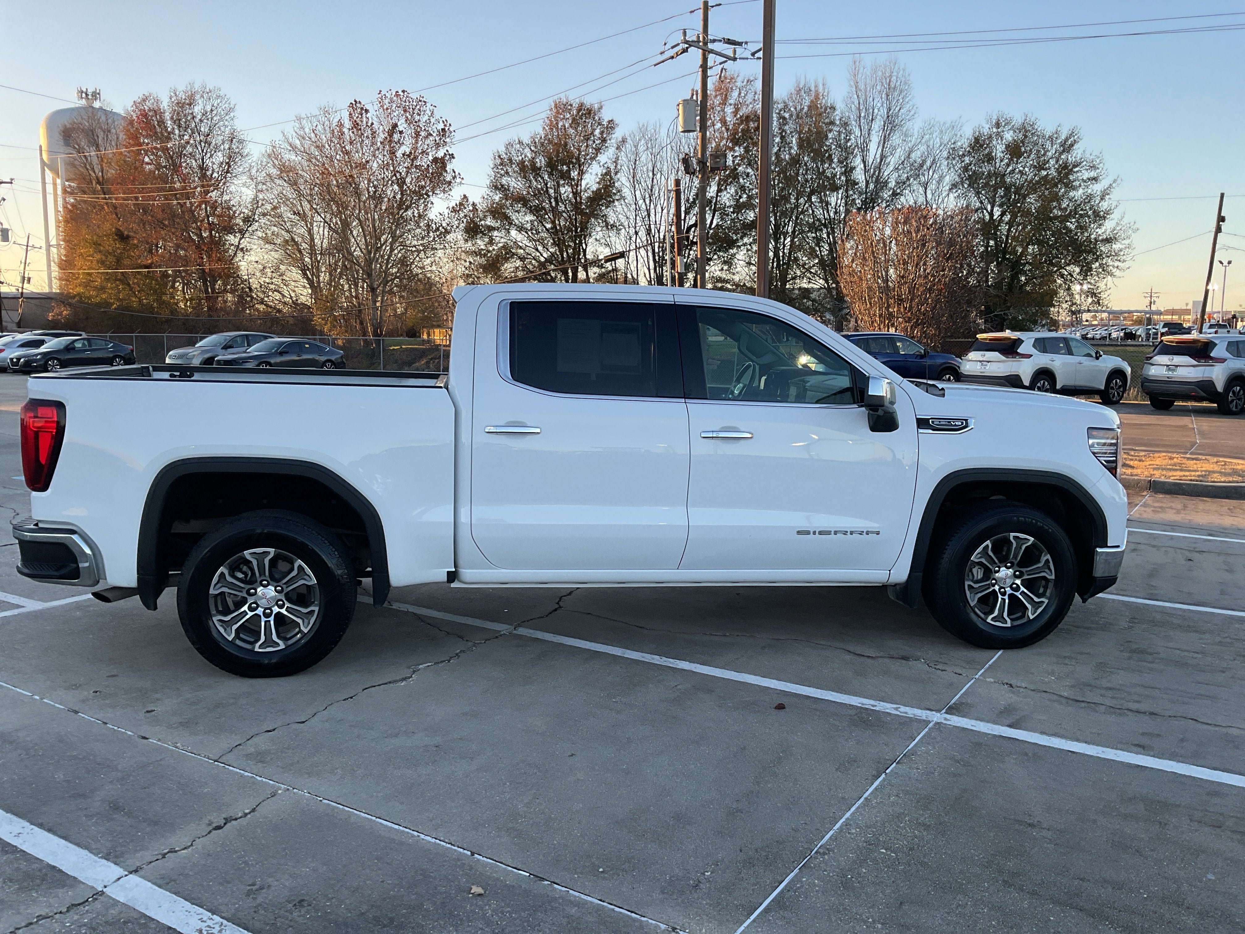 2025 GMC Sierra 1500 SLT