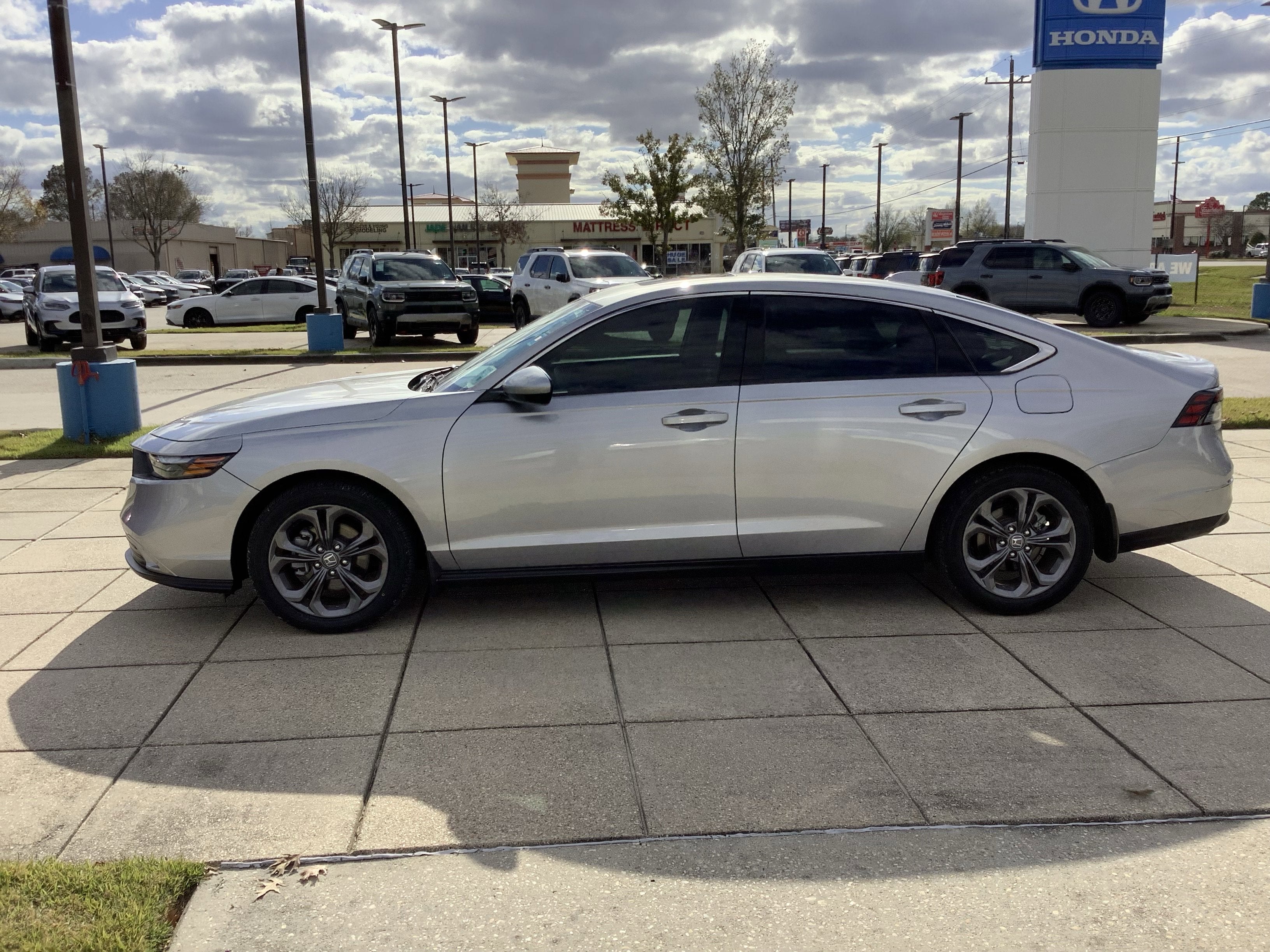 2024 Honda Accord Sedan EX